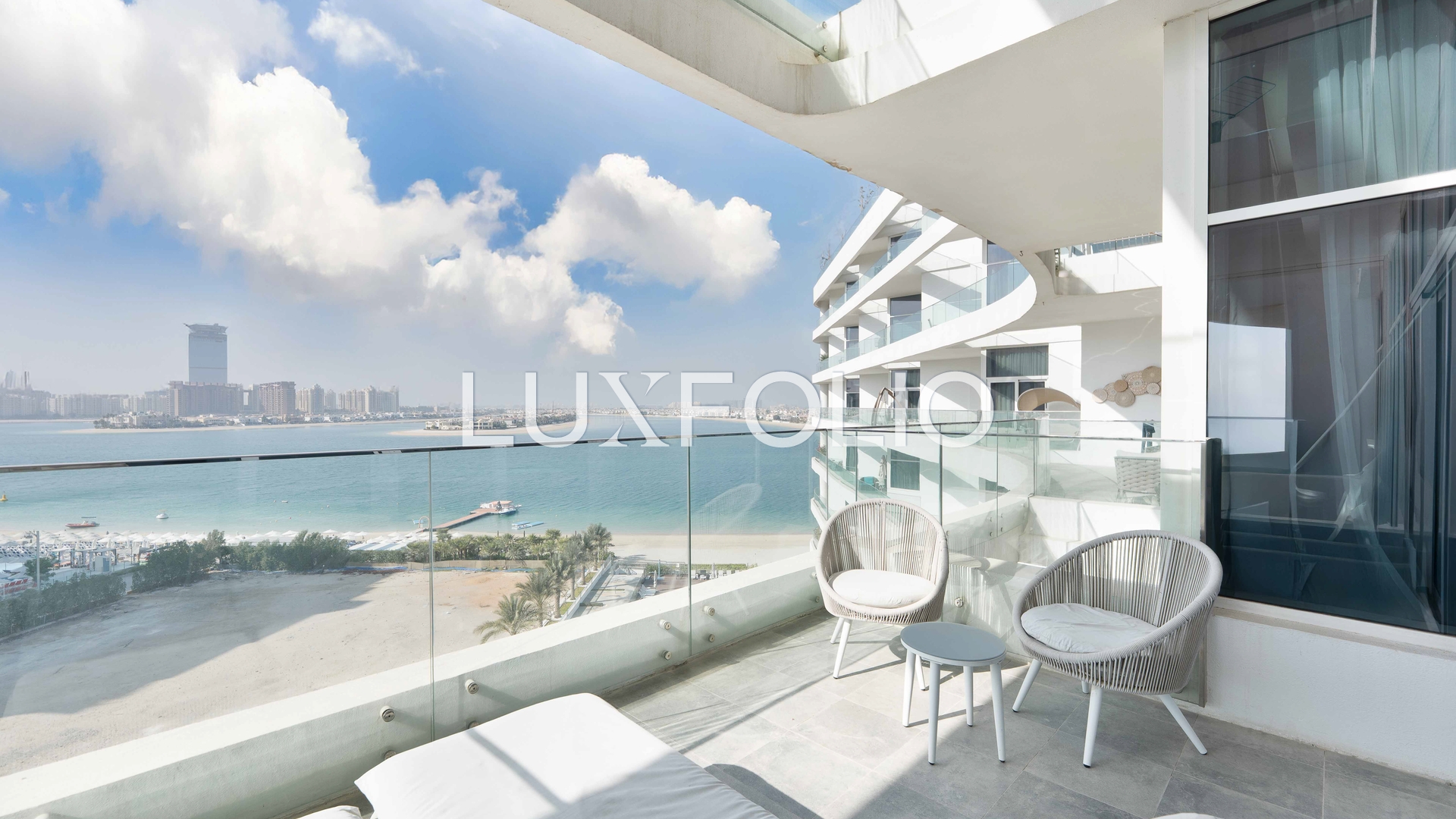 2 bedroom Apartment for sale in Palm Jumeirah at 3,330,000 AED