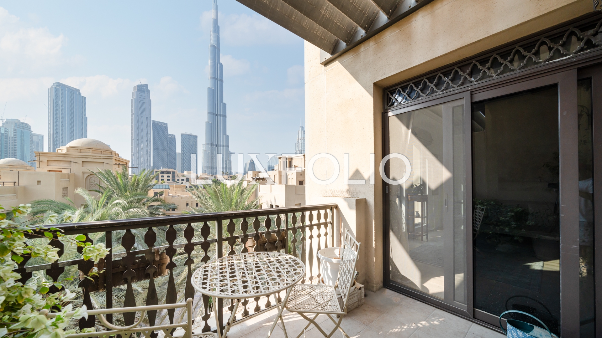 1 bedroom Apartment for sale in Old Town at 3,650,000 AED