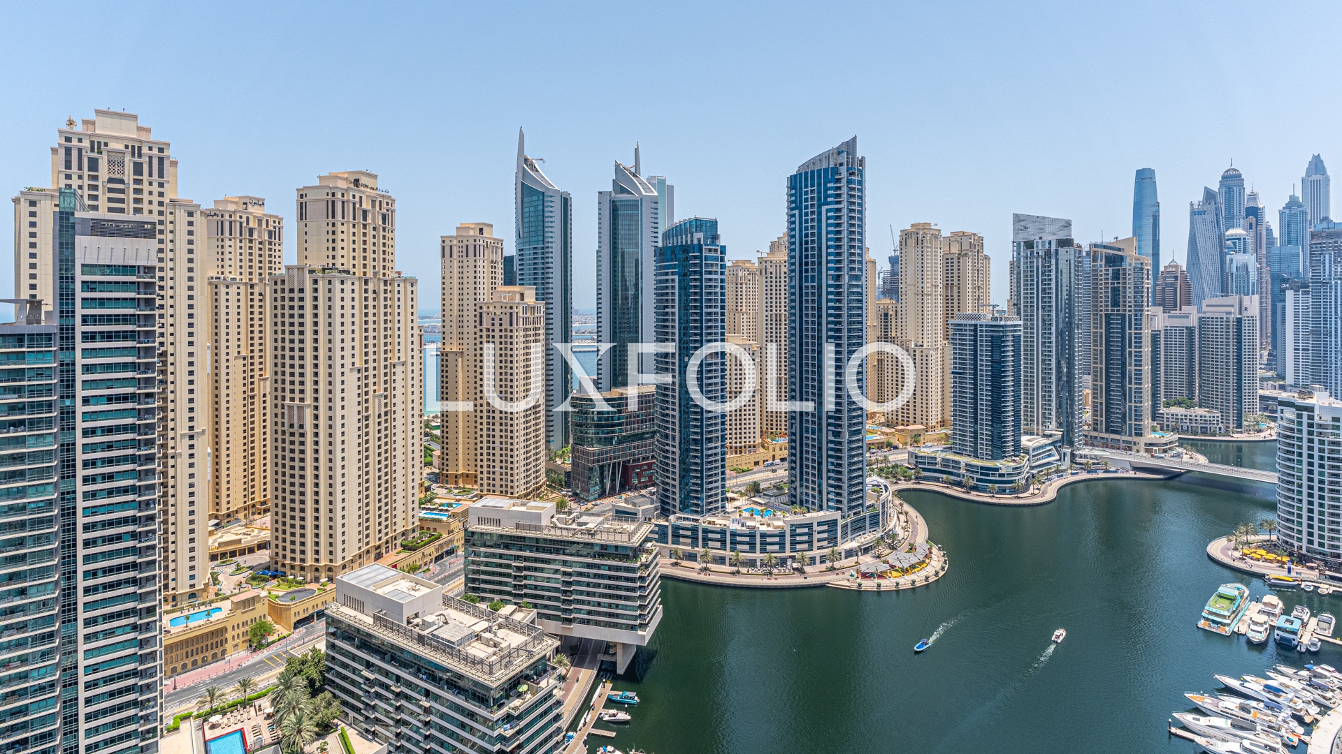 4 bedroom Apartment for rent in Dubai Marina at 400,000 AED per year