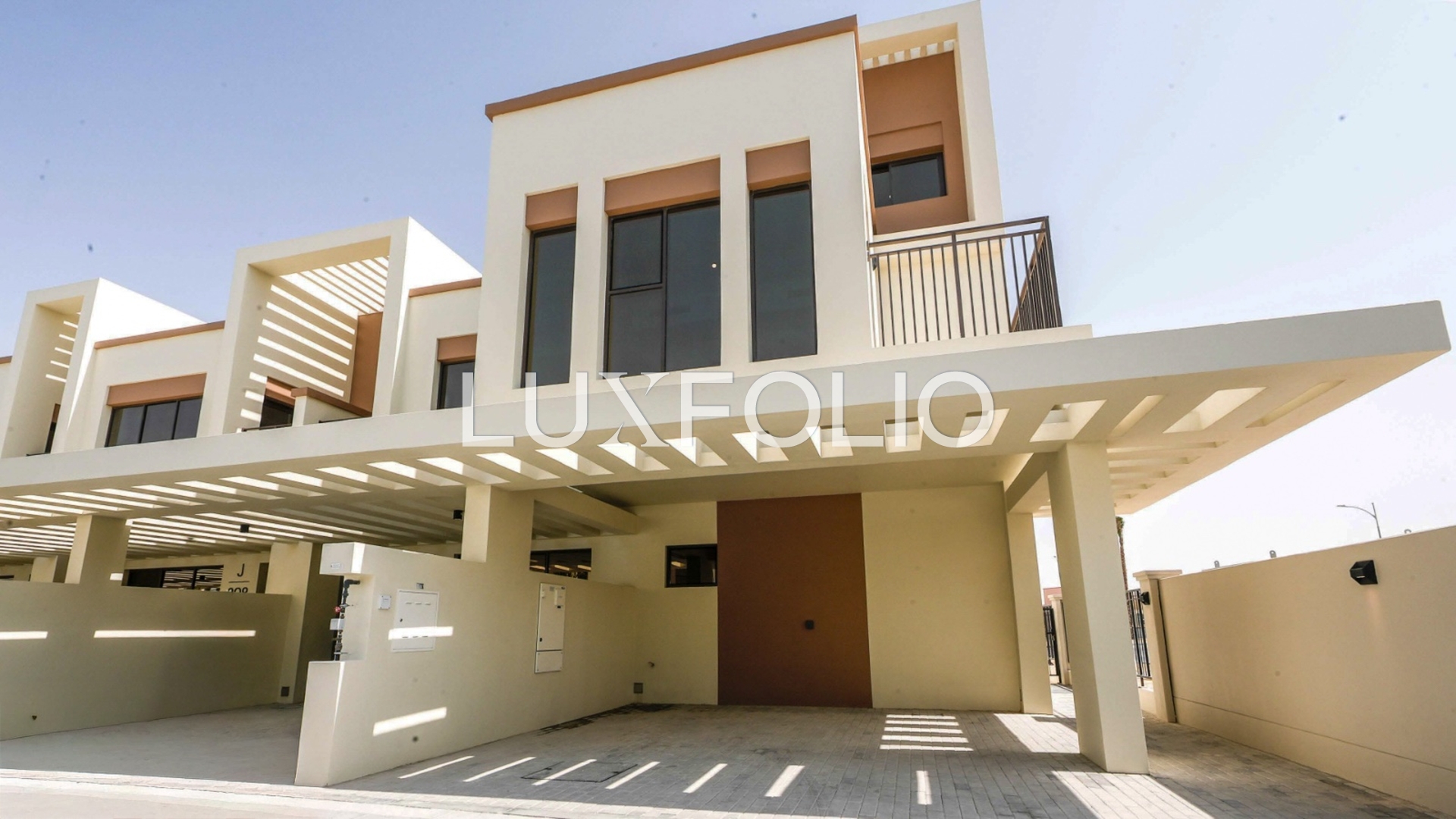 5 bedroom Apartment for sale in Damac Lagoons at 4,000,000 AED