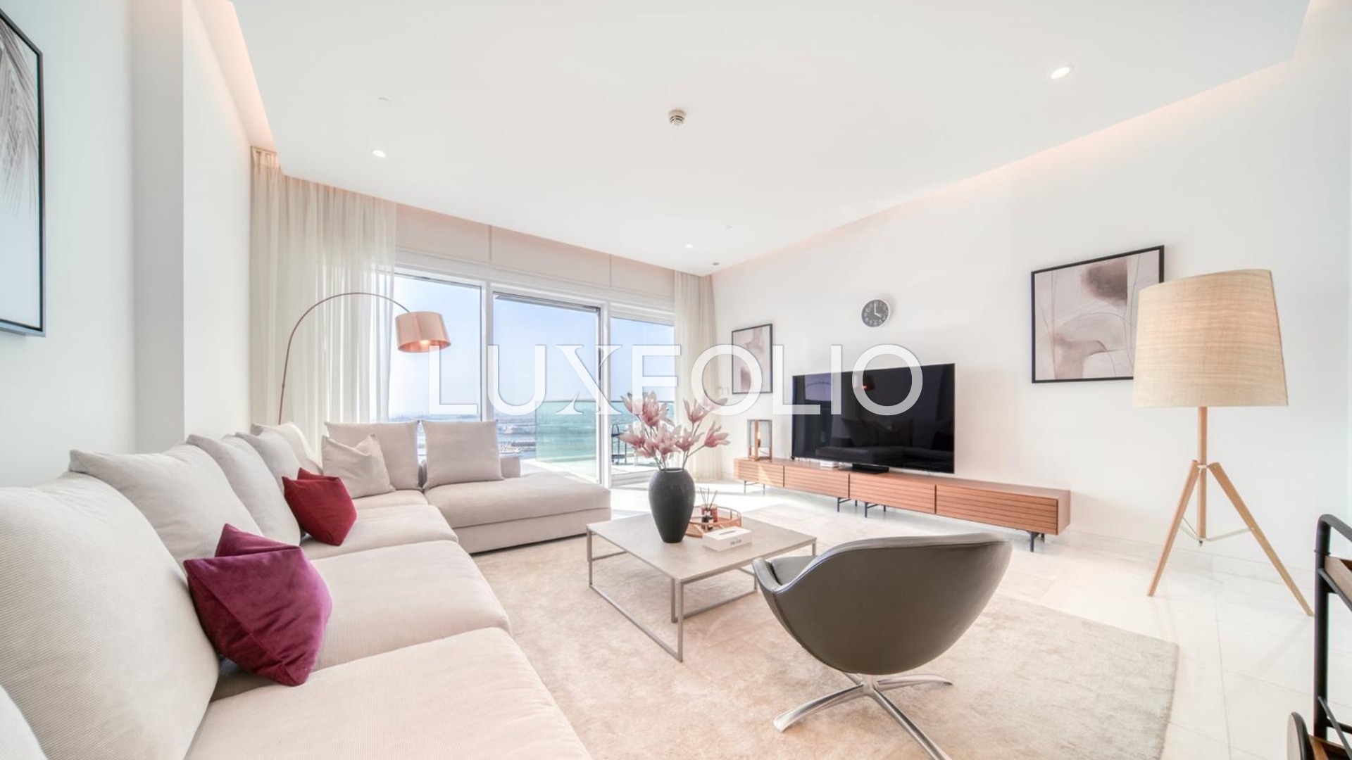 2 bedroom Apartment for rent in Jumeirah Beach Residence at 410,000 AED per year