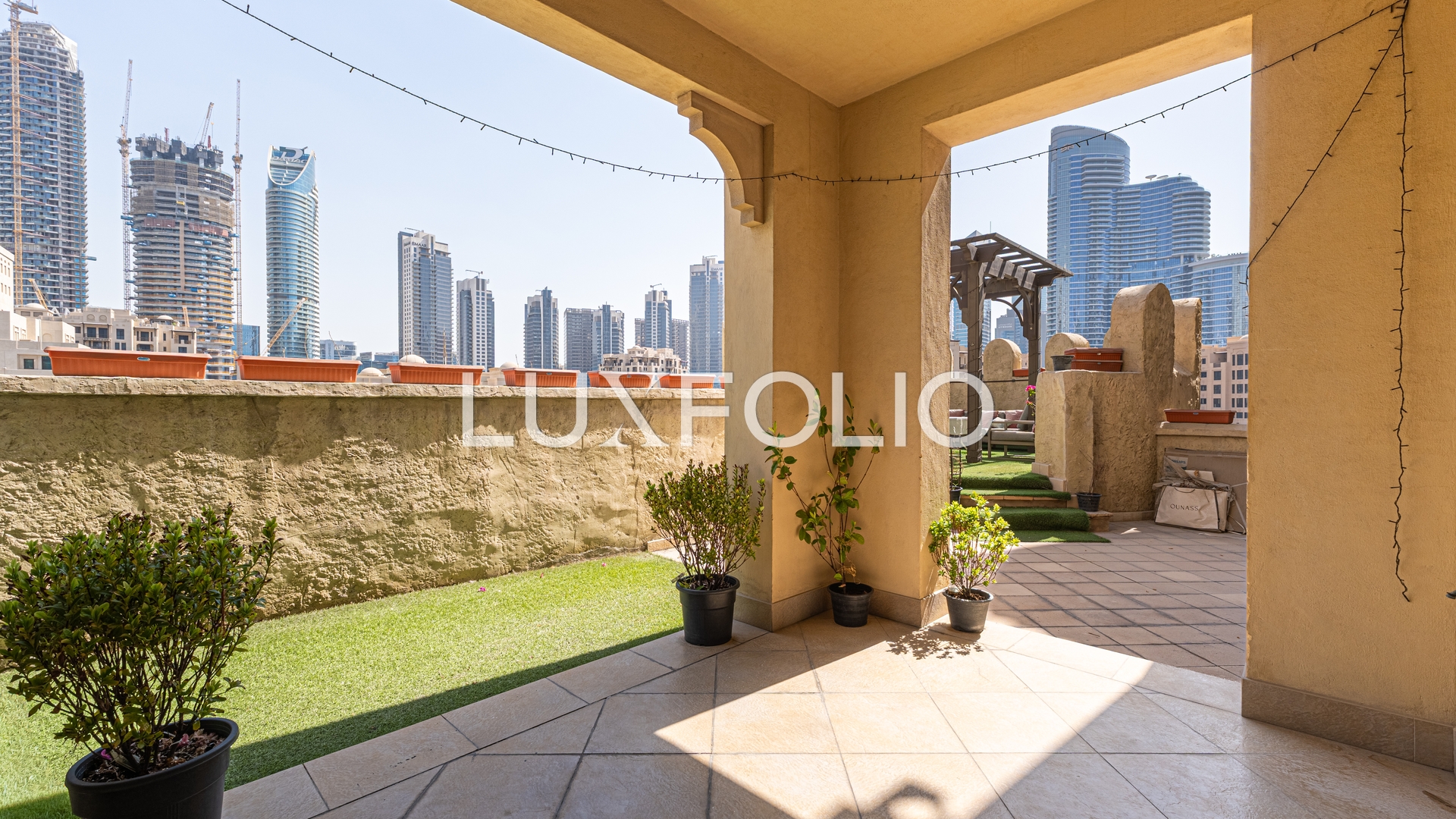 2 bedroom Apartment for sale in Downtown Dubai at 4,900,000 AED