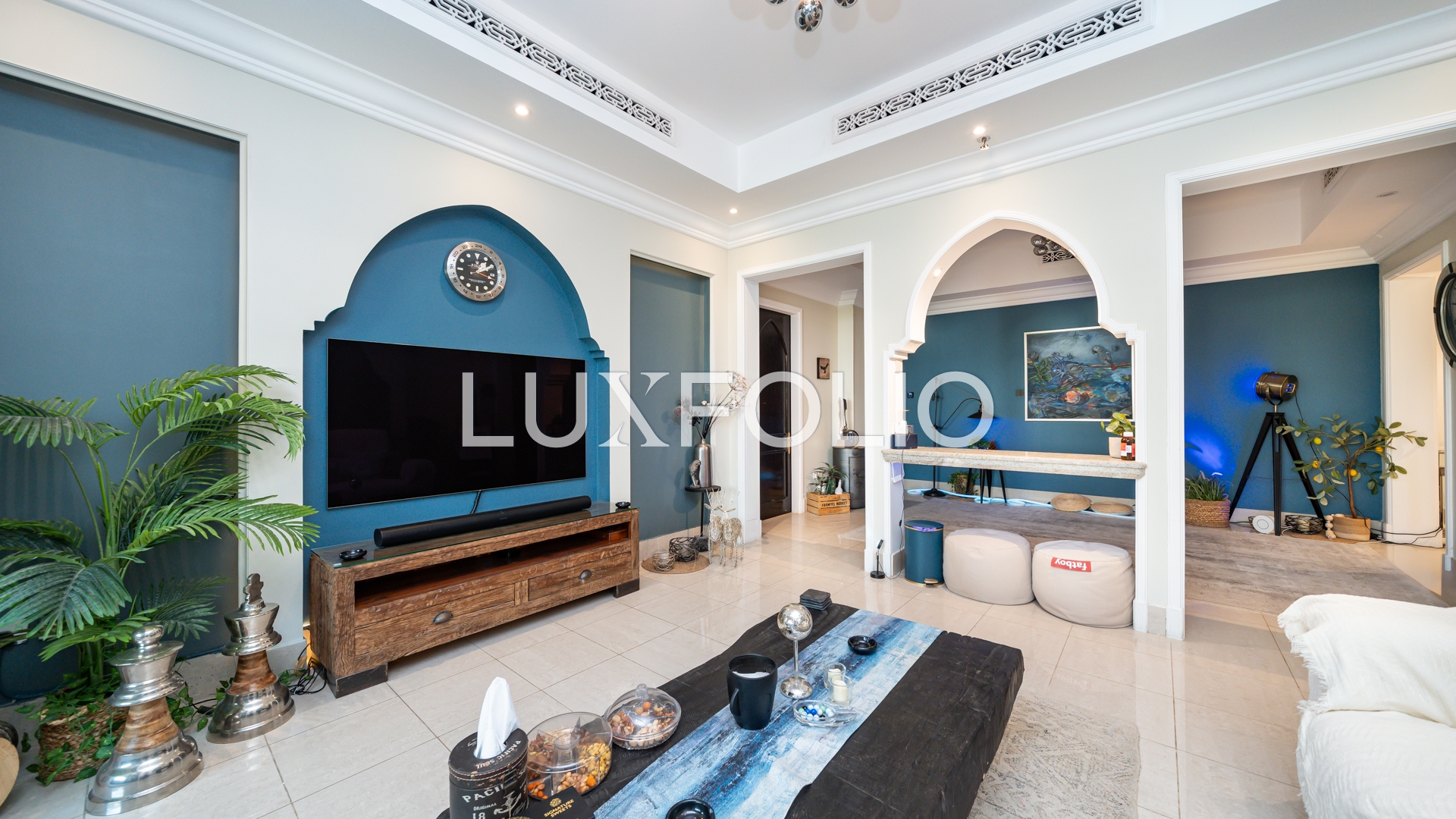 2 bedroom Apartment for sale in Downtown Dubai at 4,600,000 AED