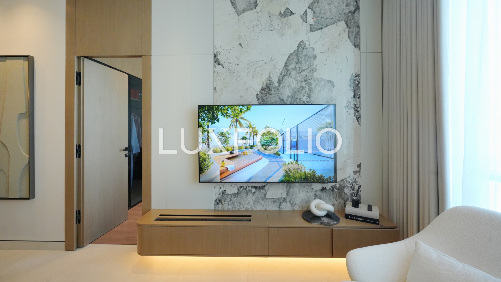 Studio Apartment for sale in Motor City at 849,000 AED