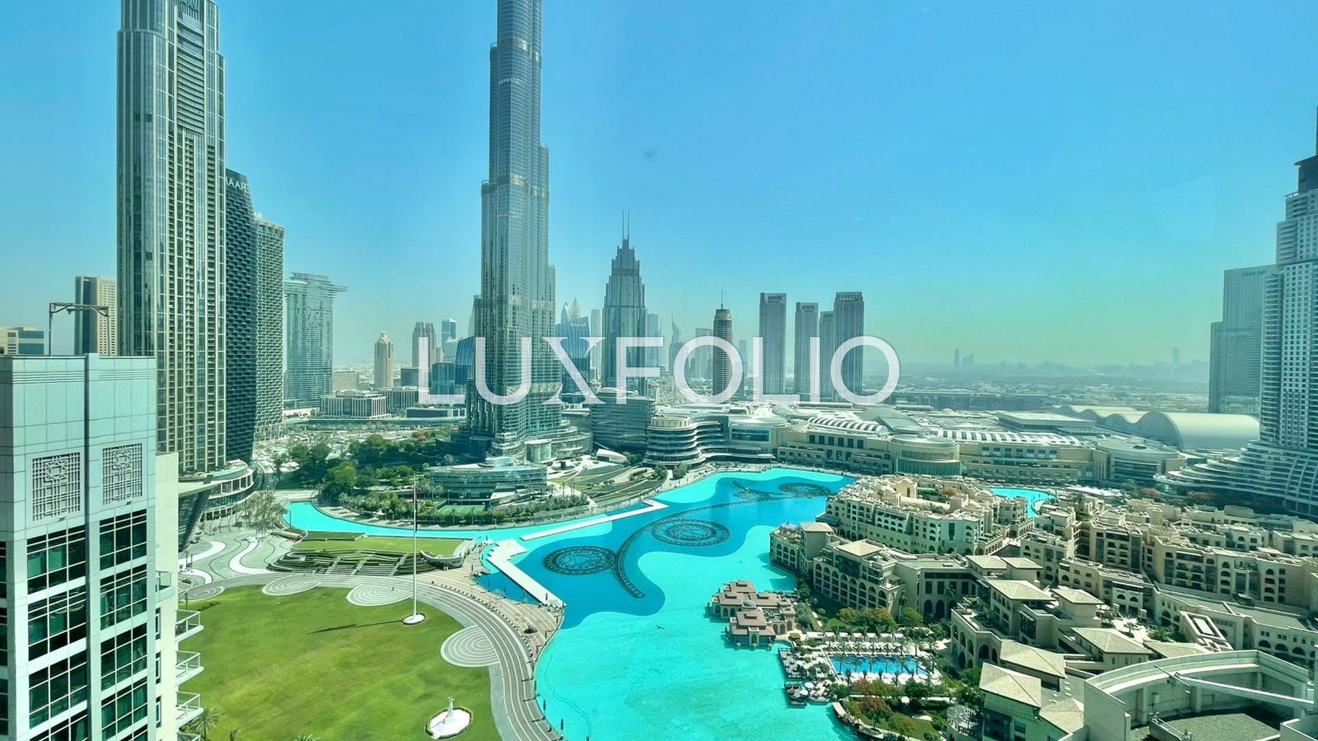 4 bedroom Apartment for rent in Downtown Dubai at 700,000 AED per year