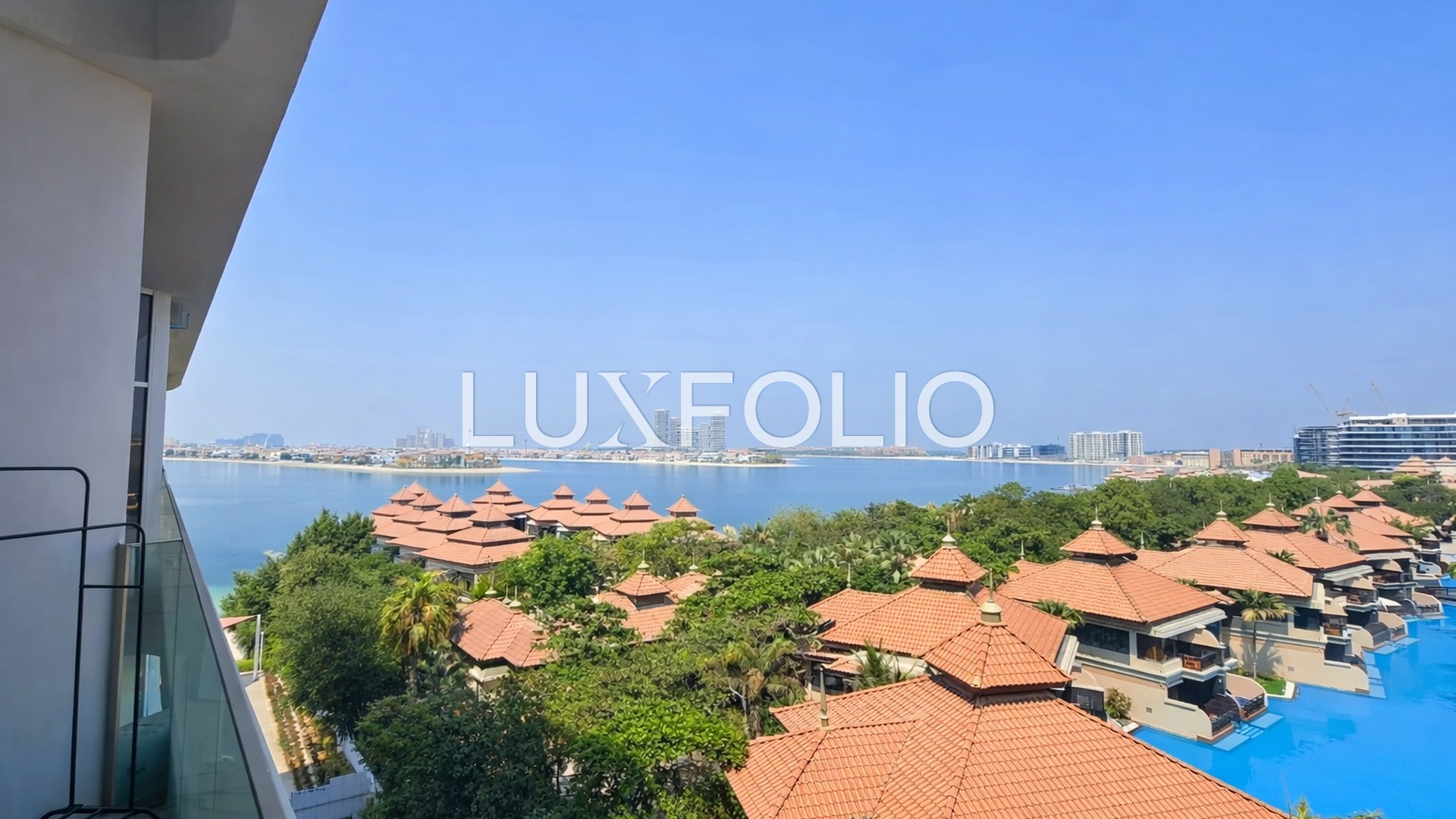 1 bedroom Apartment for sale in Palm Jumeirah at 2,050,000 AED