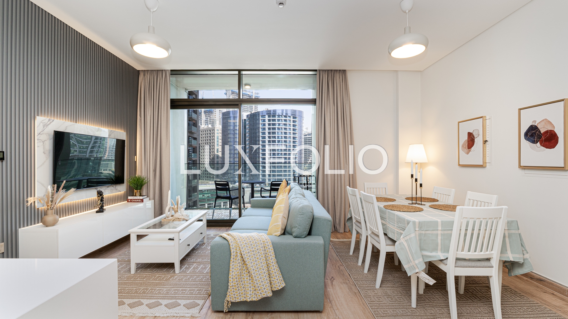 2 bedroom Apartment for rent in Business Bay at 180,000 AED per year