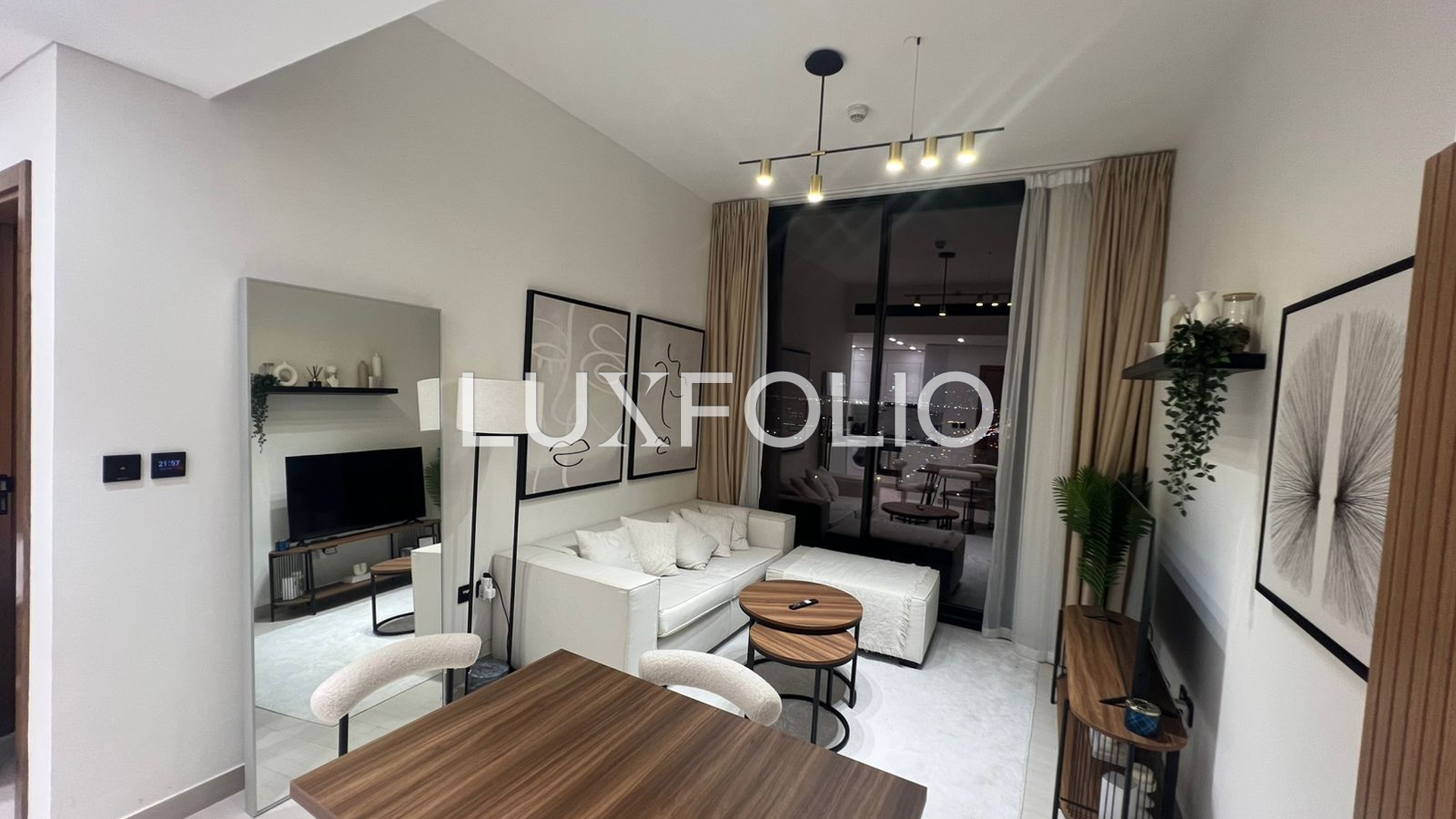 1 bedroom Apartment for sale in Jumeirah Village Circle at 1,100,000 AED