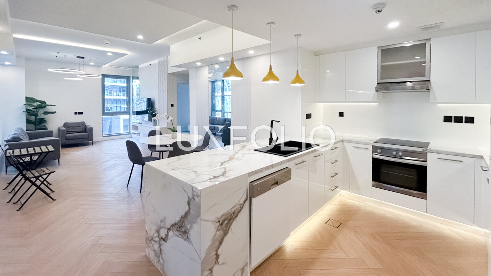 2 bedroom Apartment for sale in Downtown Dubai at 3,250,000 AED