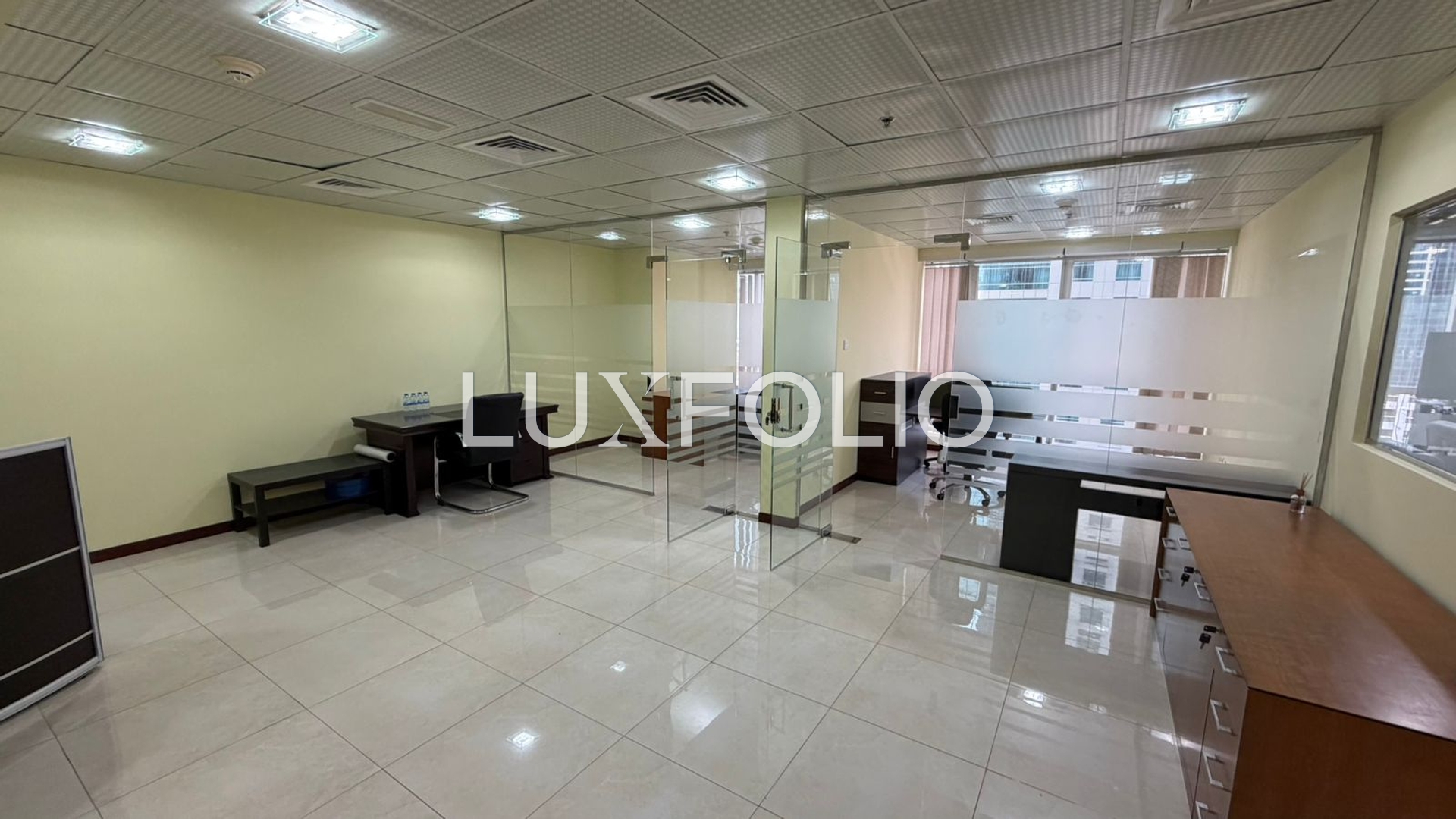 Apartment for rent in Location not specified at 145,000 AED per year