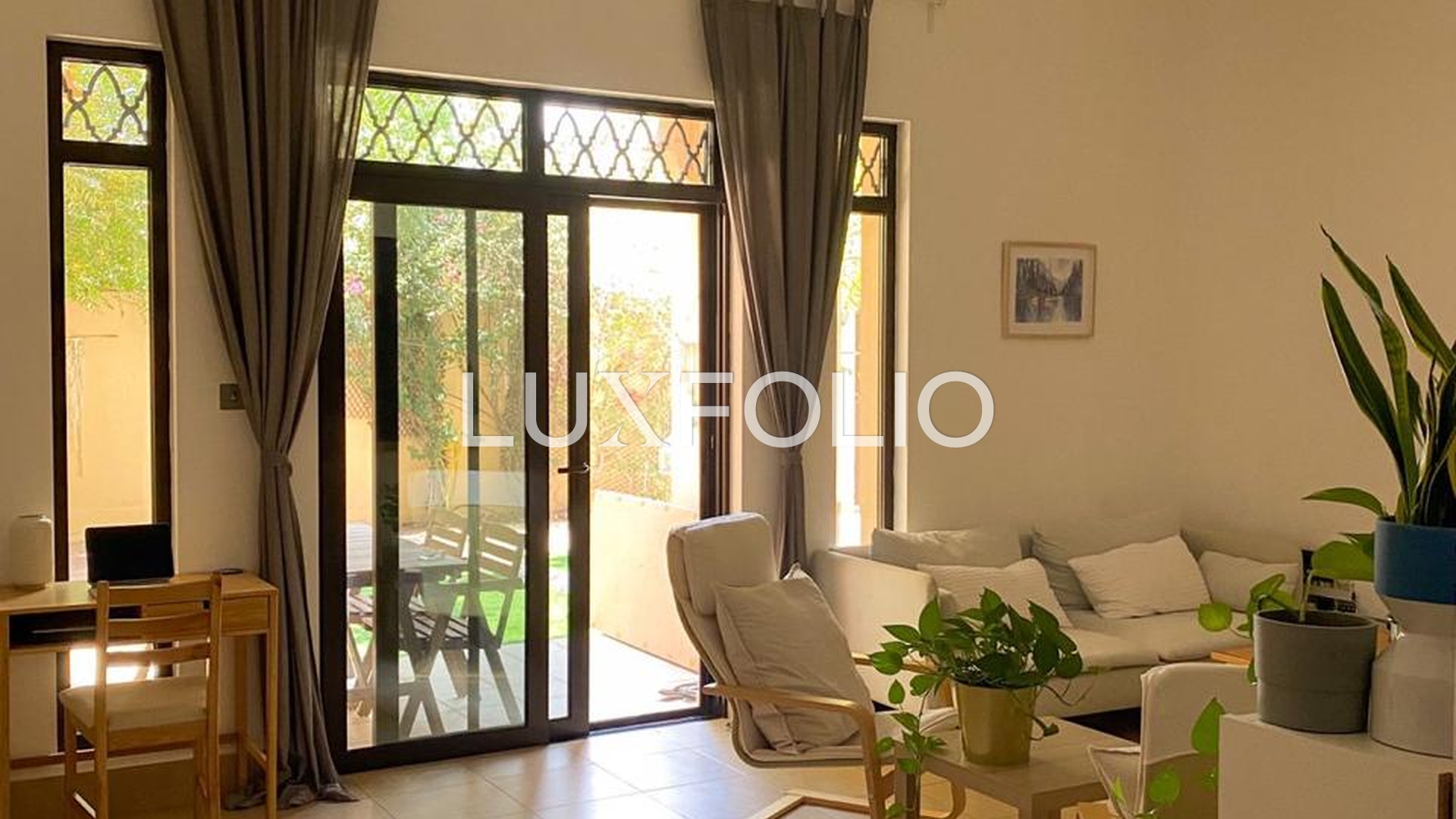 1 bedroom Apartment for rent in Old Town at 130,000 AED per year