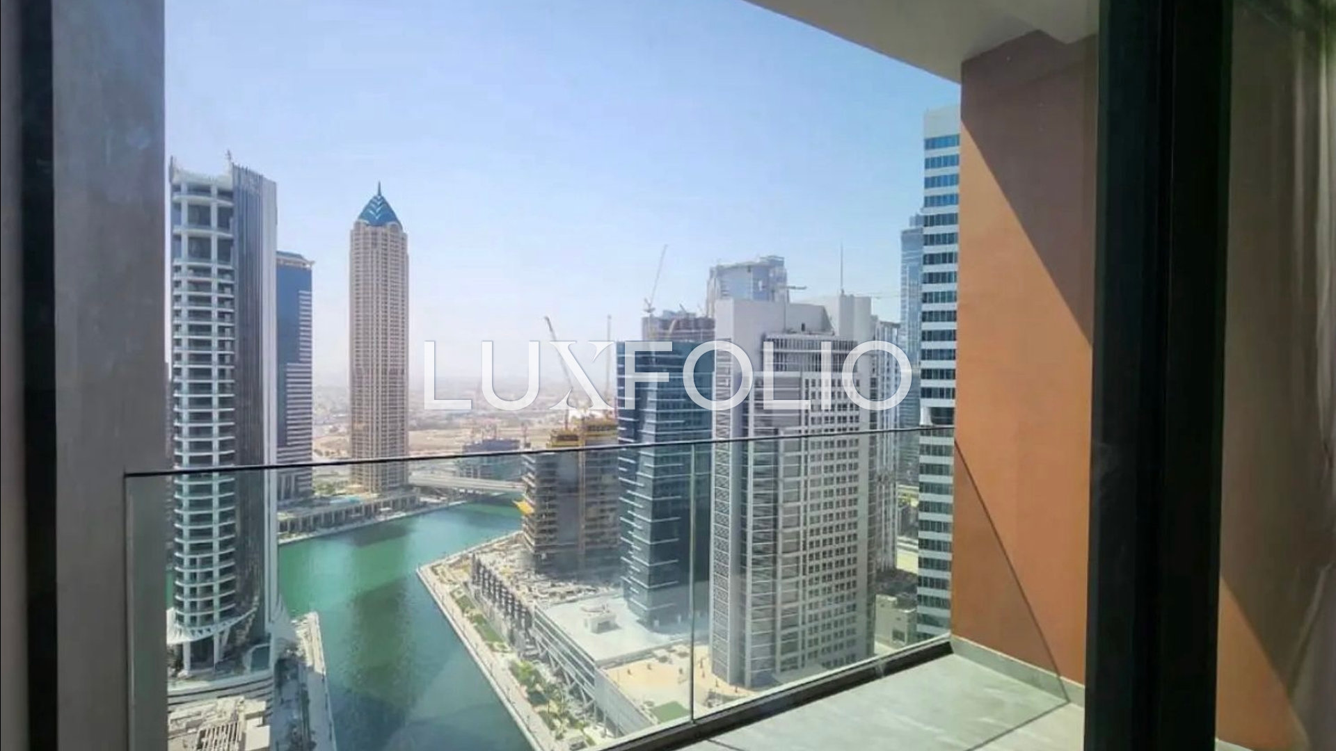 Studio Apartment for sale in Business Bay at 1,300,000 AED