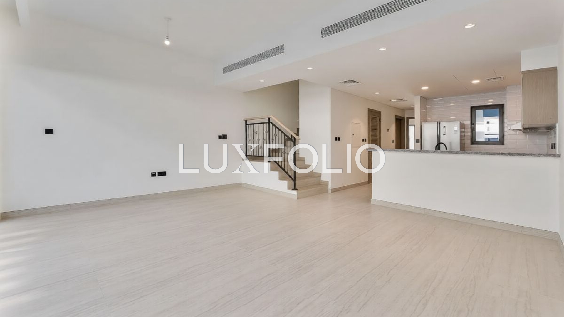 4 bedroom Apartment for rent in Damac Lagoons at 175,000 AED per year