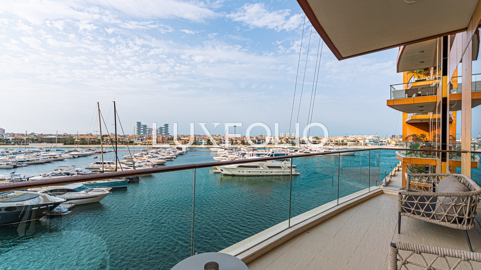 2 bedroom Apartment for rent in Palm Jumeirah at 295,000 AED per year