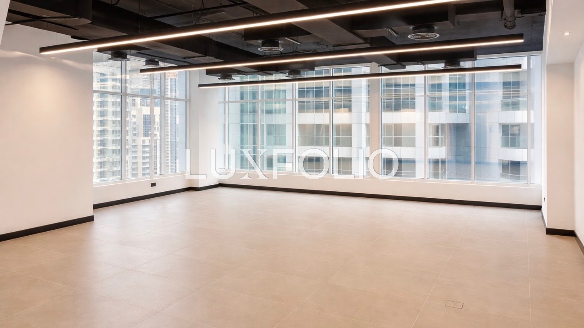 Apartment for rent in Location not specified at 140,000 AED per year