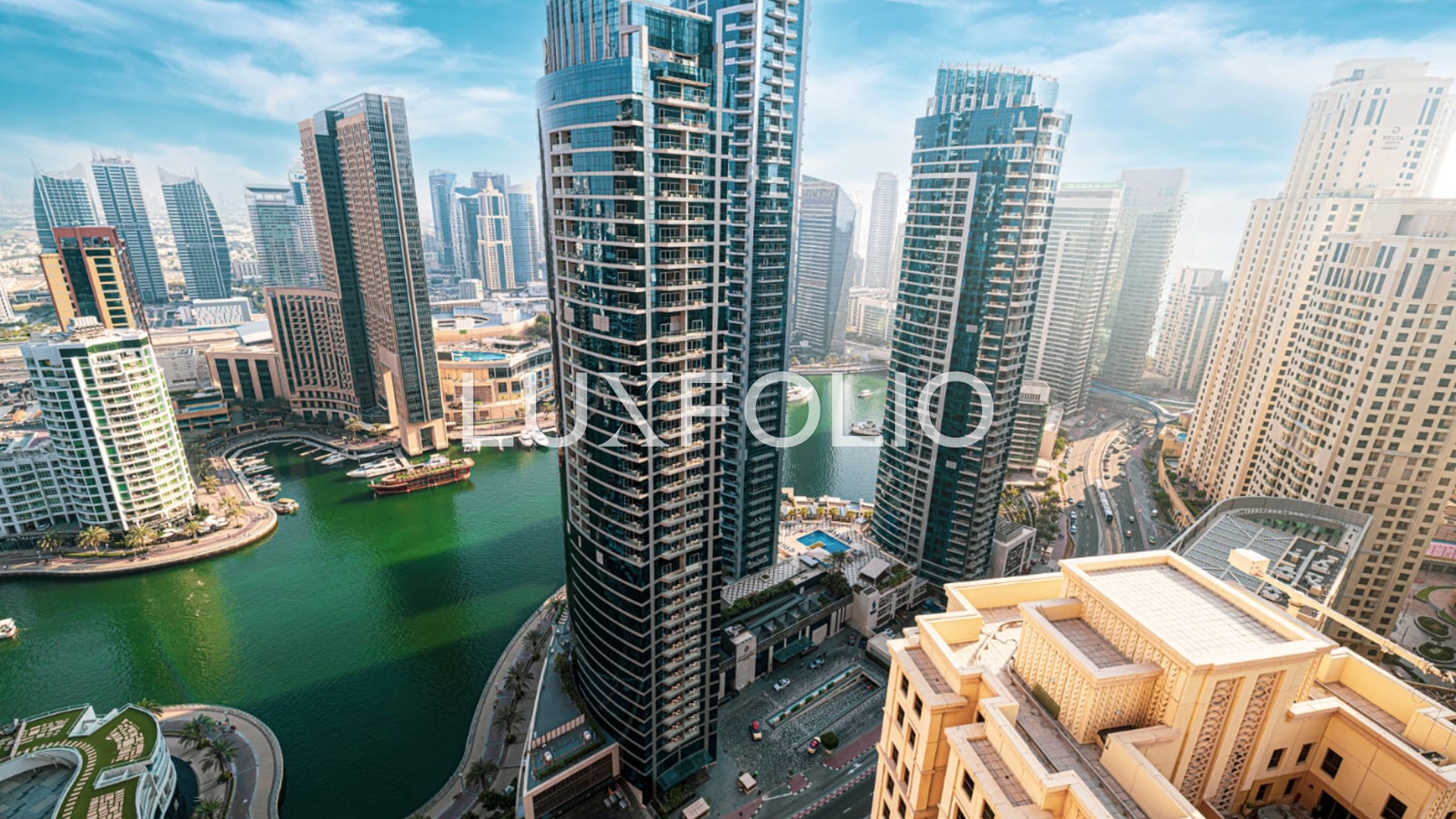4 bedroom Apartment for rent in Jumeirah Beach Residence at 220,000 AED per year