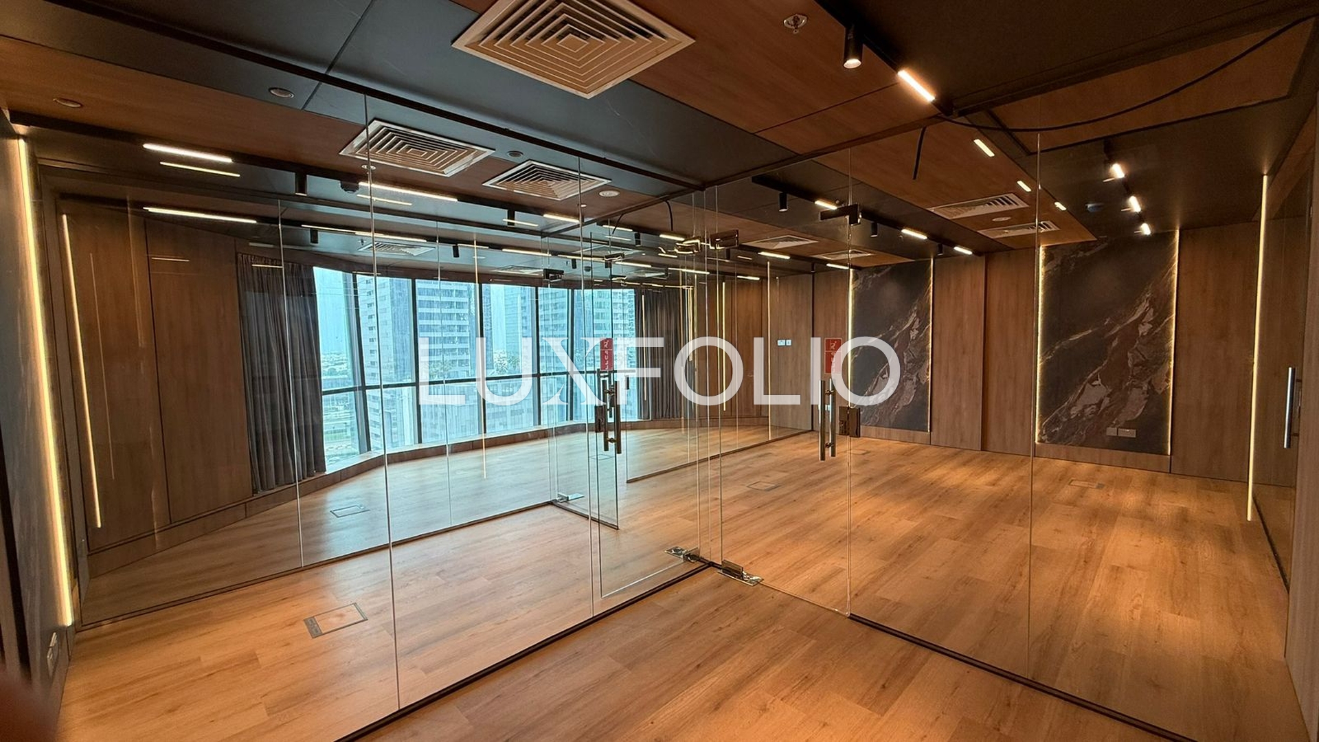 Apartment for rent in Location not specified at 270,000 AED per year