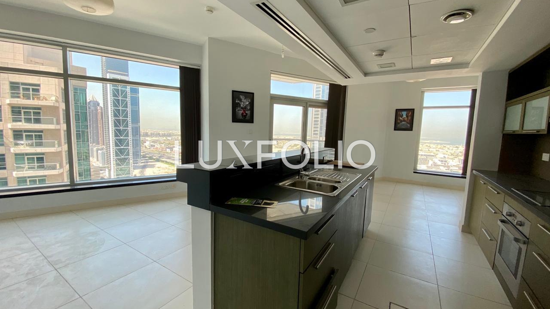 1 bedroom Apartment for sale in Downtown Dubai at 2,100,000 AED