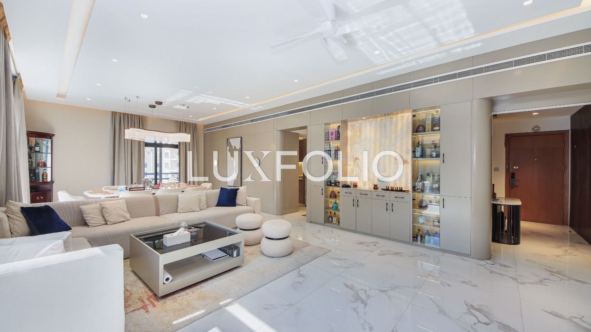 4 bedroom Apartment for rent in Greens at 325,000 AED per year