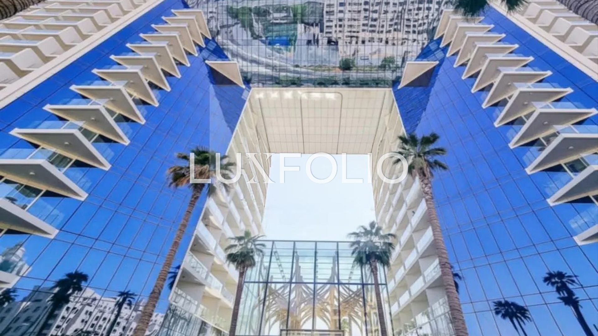 1 bedroom Apartment for sale in Palm Jumeirah at 2,175,000 AED