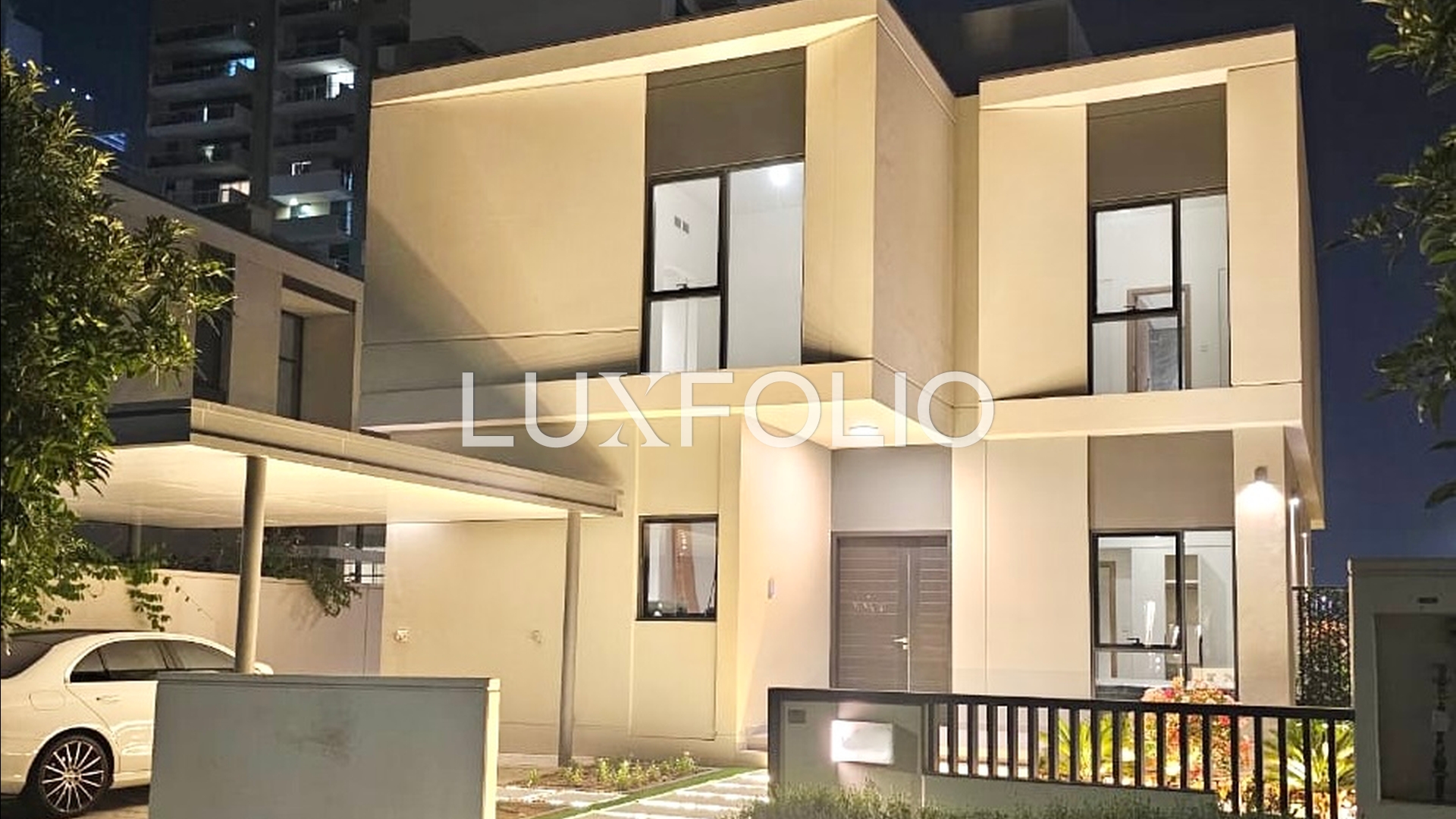 4 bedroom Apartment for rent in Al Furjan at 320,000 AED per year