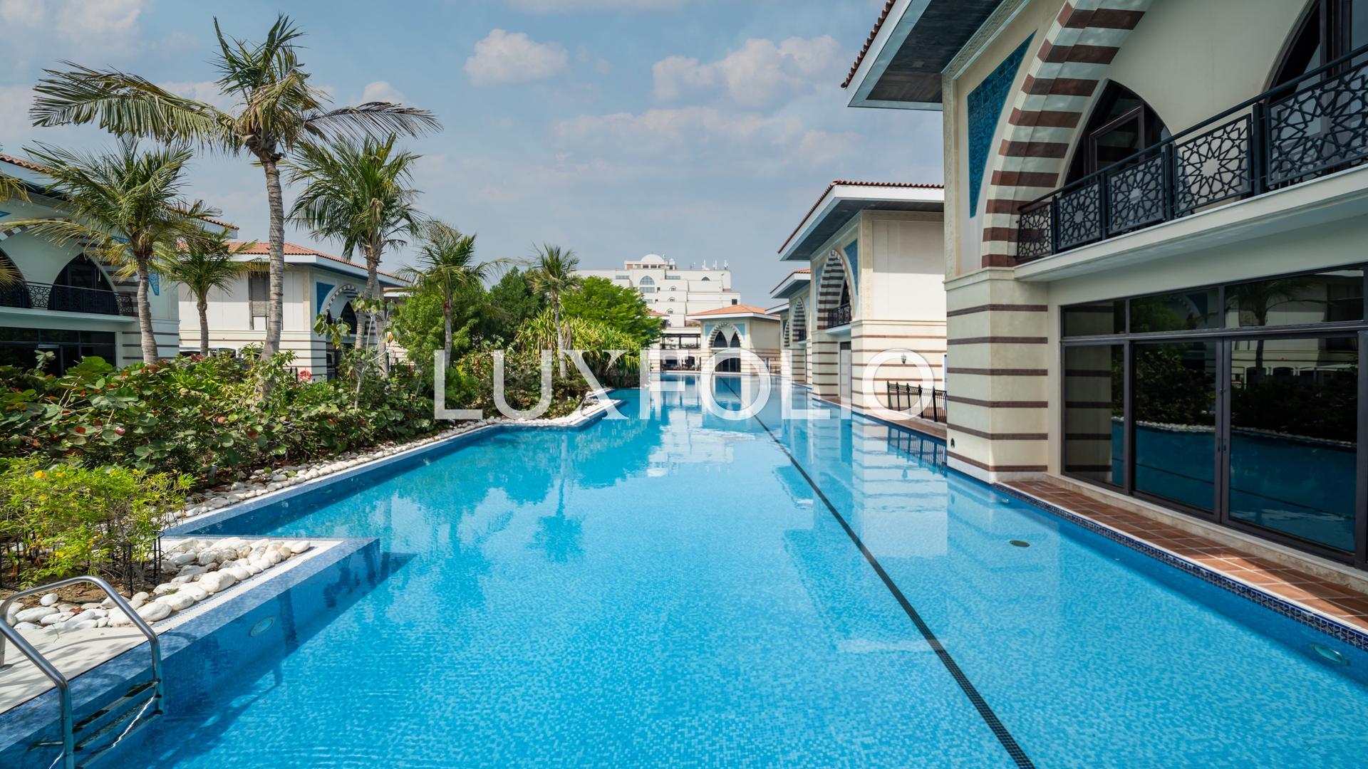 5 bedroom Apartment for rent in Palm Jumeirah at 1,500,000 AED per year