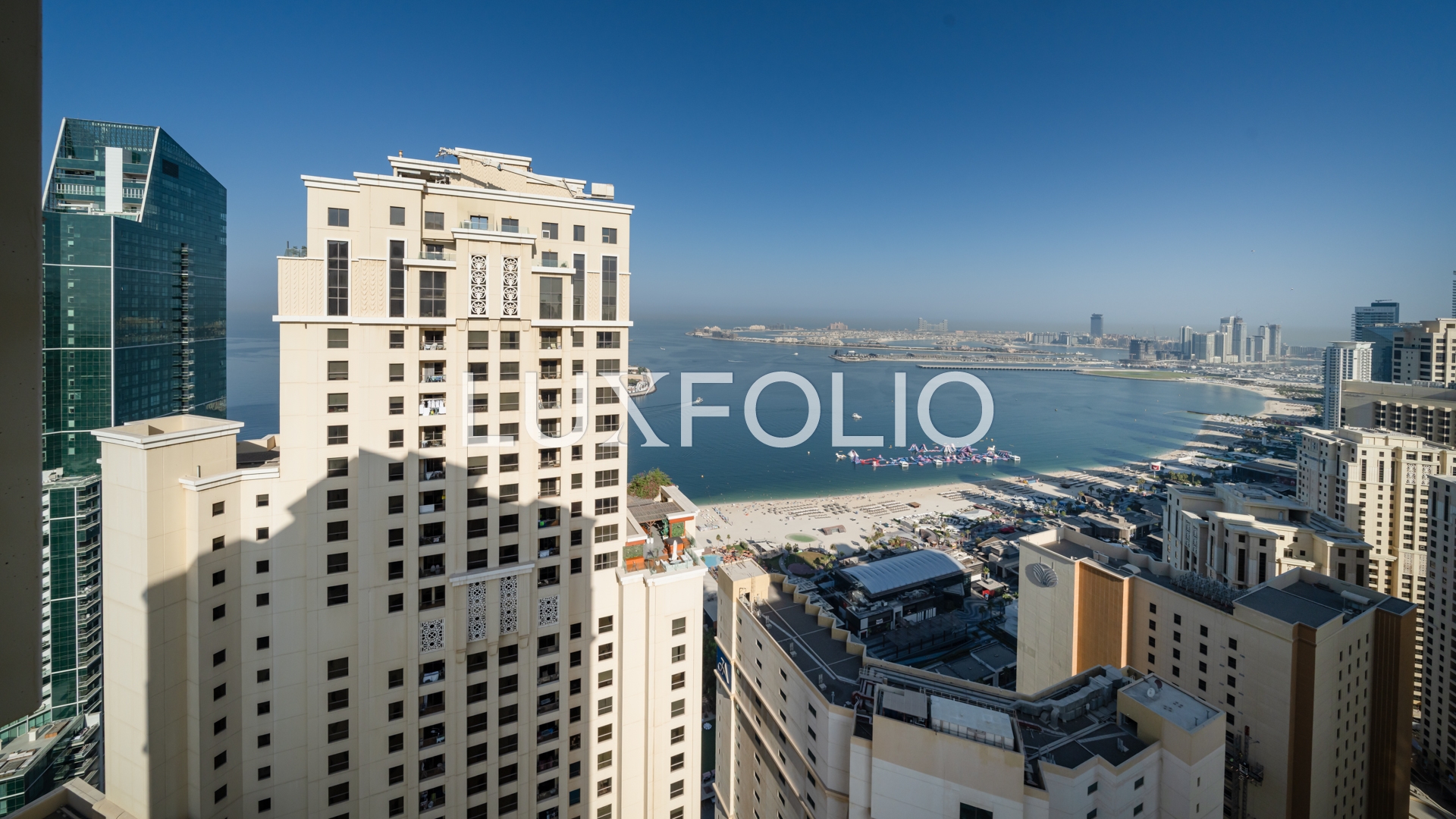 1 bedroom Apartment for rent in Jumeirah Beach Residence at 240,000 AED per year