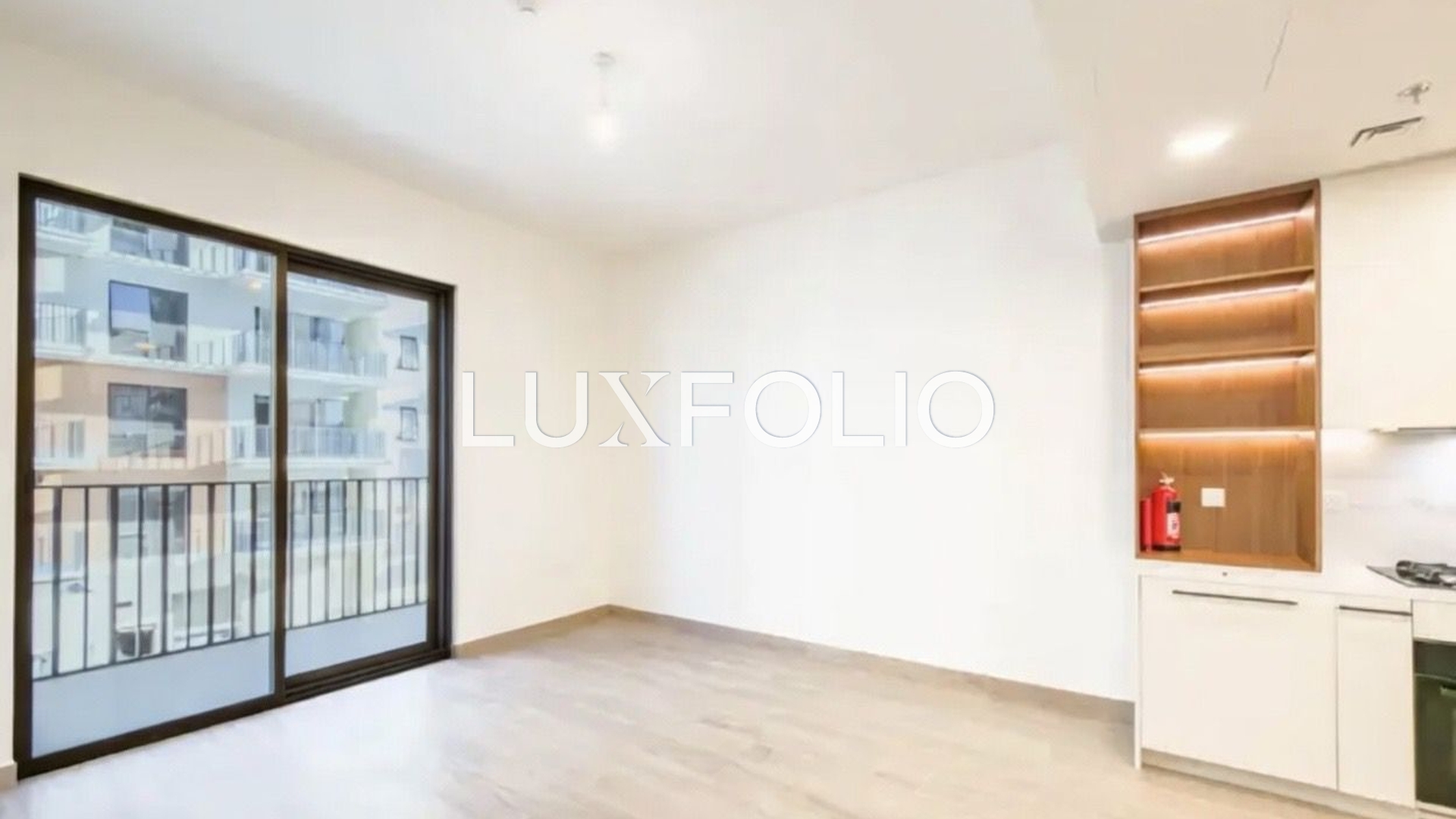 1 bedroom Apartment for rent in Town Square at 60,000 AED per year