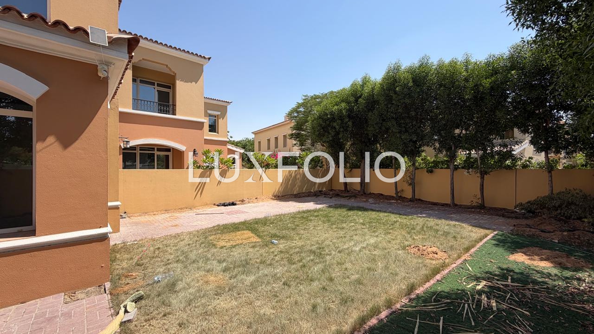 2 bedroom Apartment for rent in Arabian Ranches at 200,000 AED per year