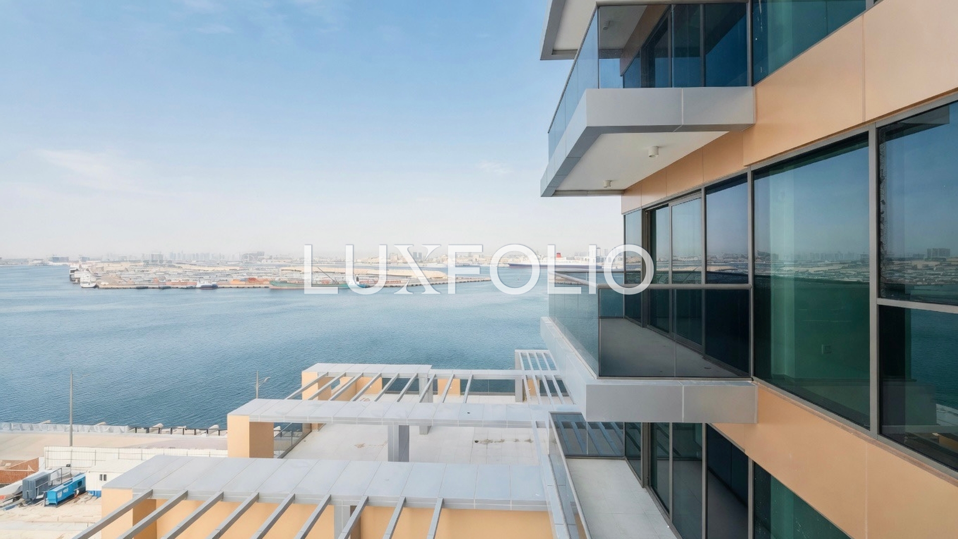 1 bedroom Apartment for rent in Maritime City at 110,000 AED per year