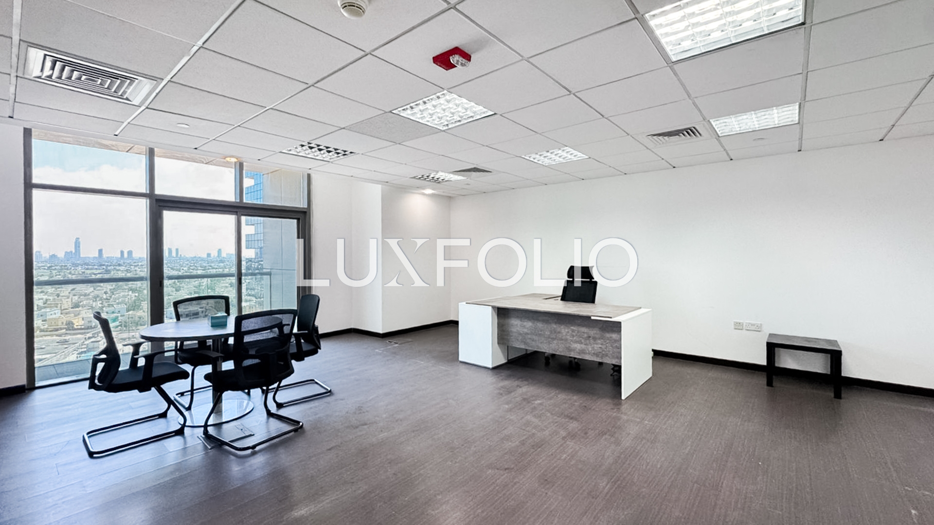 Apartment for rent in Location not specified at 100,000 AED per year