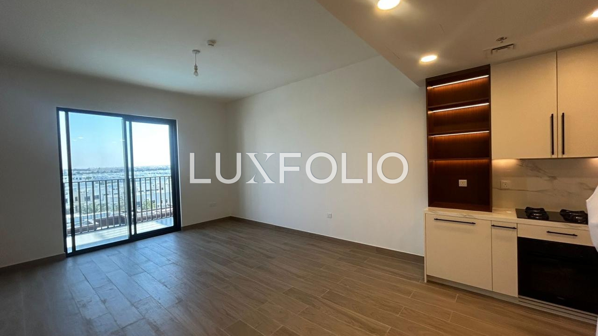 1 bedroom Apartment for rent in Town Square at 70,000 AED per year