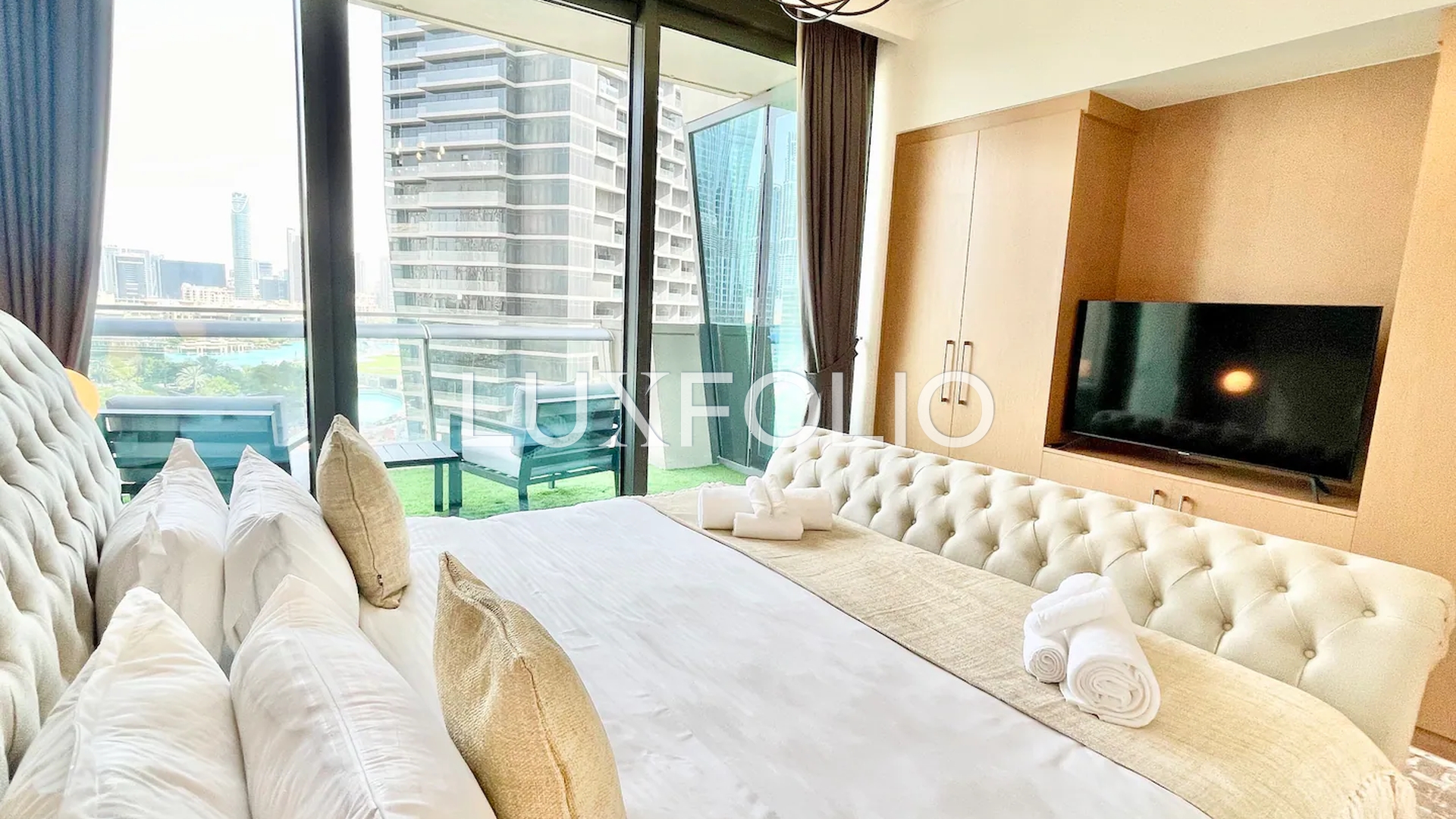 3 bedroom Apartment for rent in Downtown Dubai at 340,000 AED per year