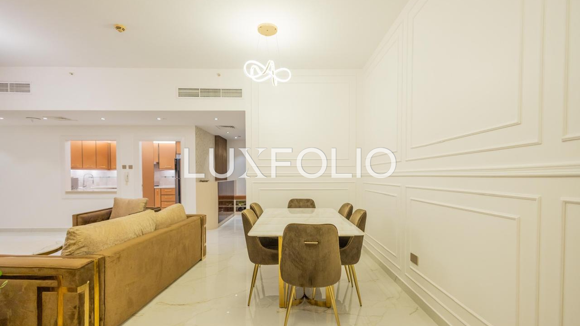2 bedroom Apartment for rent in Business Bay at 200,000 AED per year