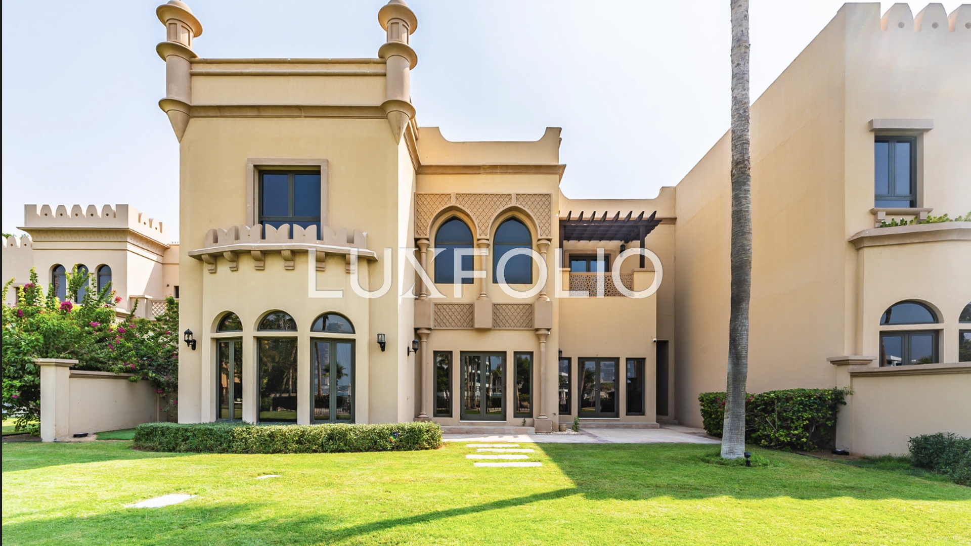 4 bedroom Apartment for rent in Palm Jumeirah at 600,000 AED per year
