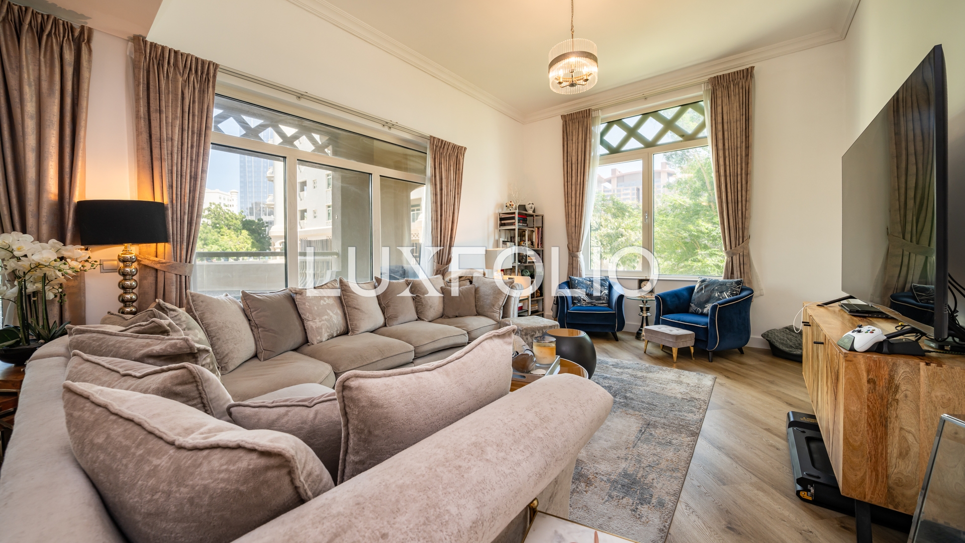 3 bedroom Apartment for rent in Palm Jumeirah at 305,000 AED per year