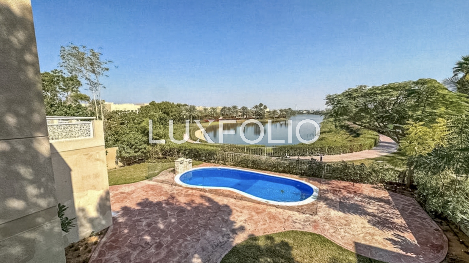 5 bedroom Apartment for rent in Meadows at 525,000 AED per year