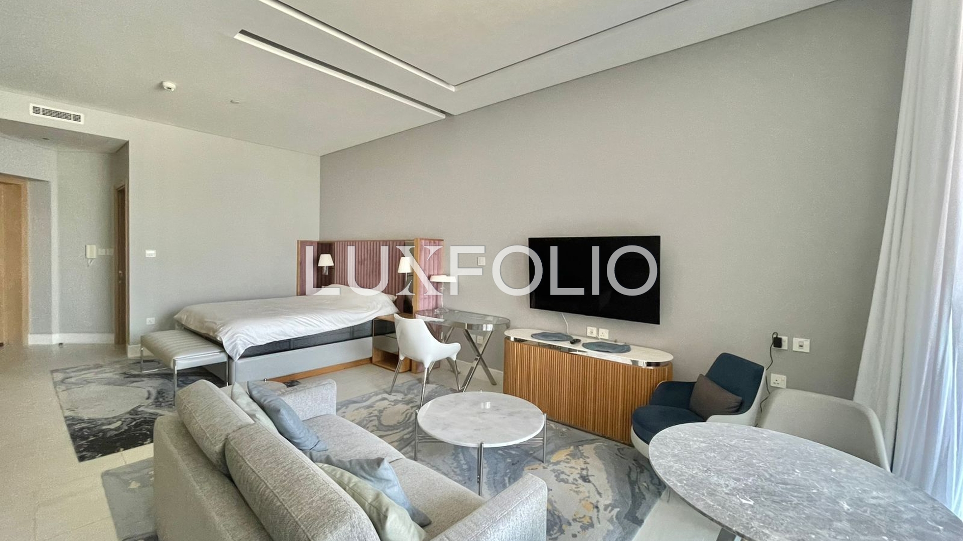 Studio Apartment for rent in Business Bay at 74,900 AED per year