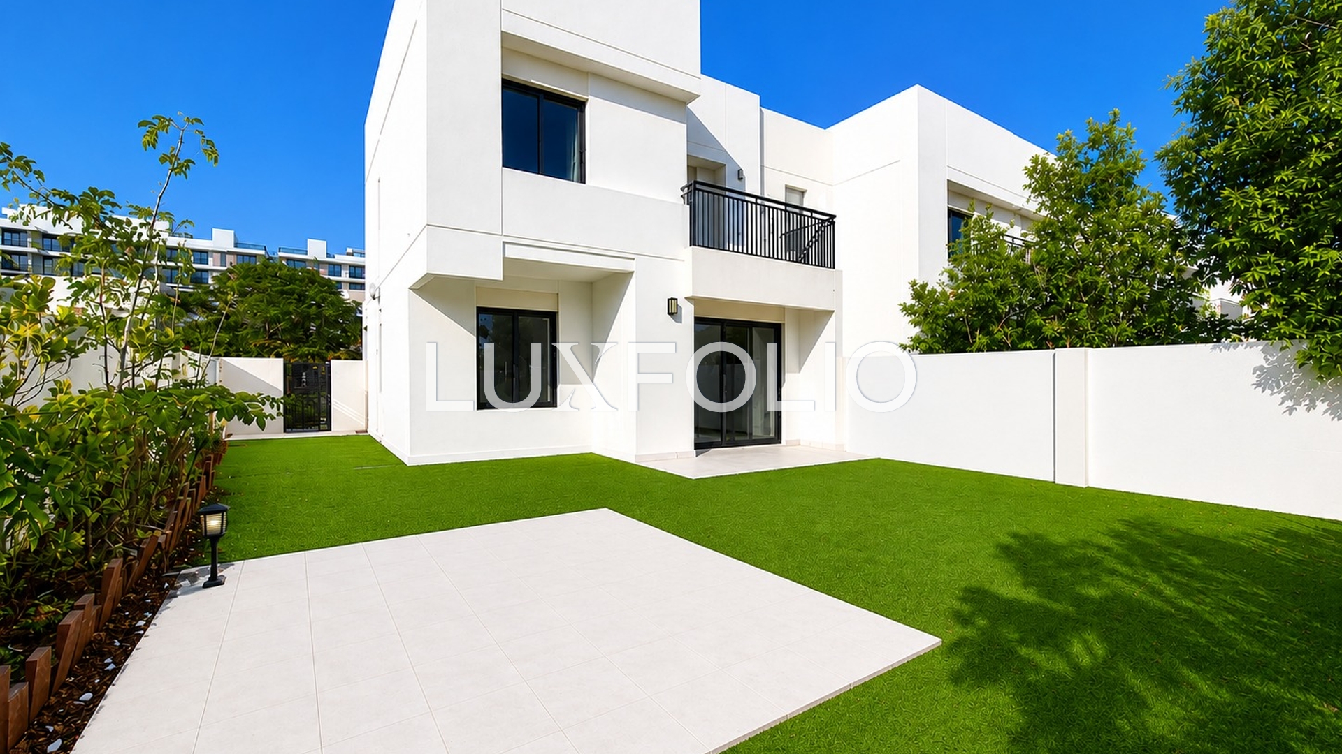 4 bedroom Apartment for rent in Town Square at 180,000 AED per year