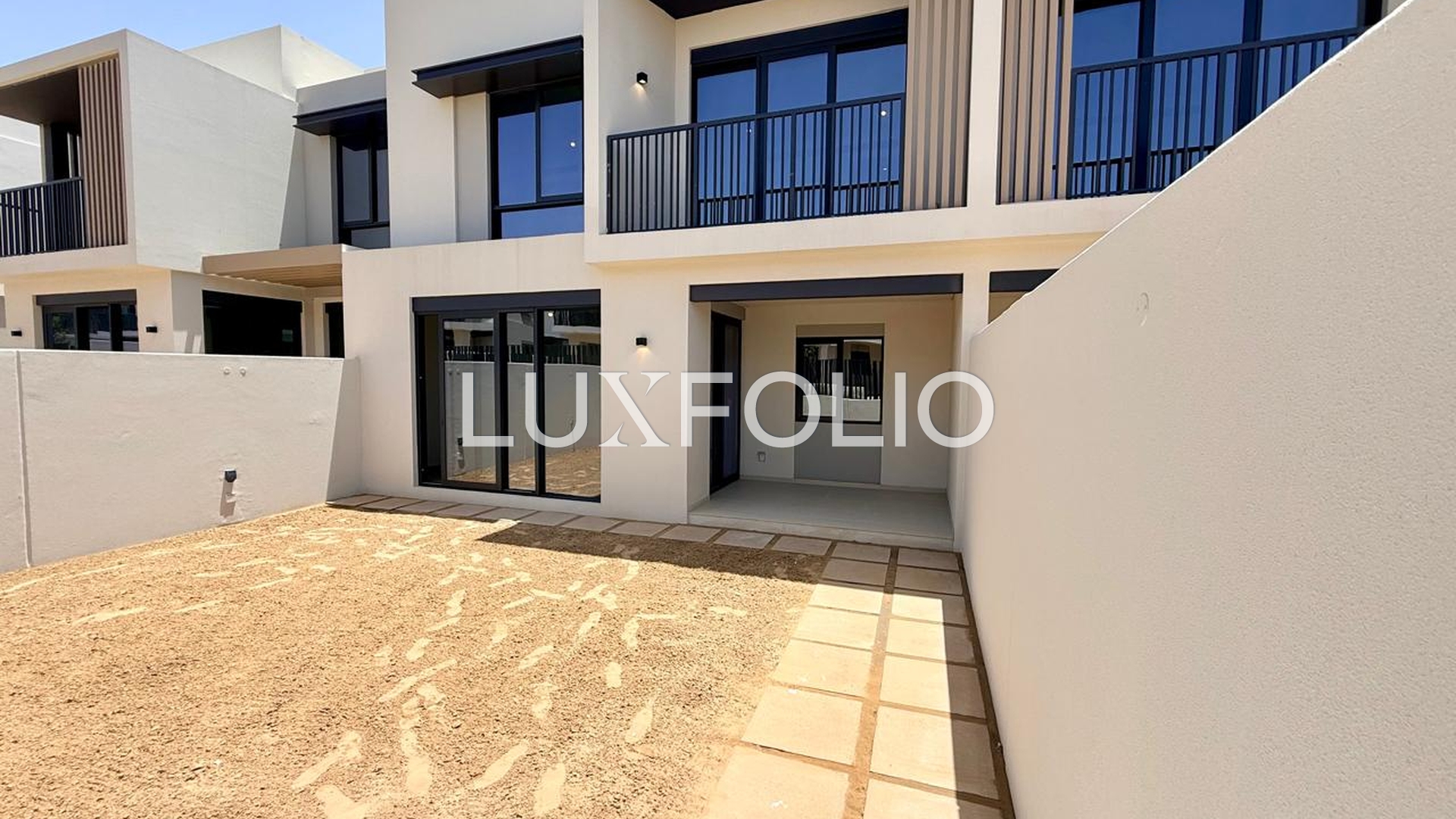 4 bedroom Apartment for rent in Jebel Ali at 245,000 AED per year