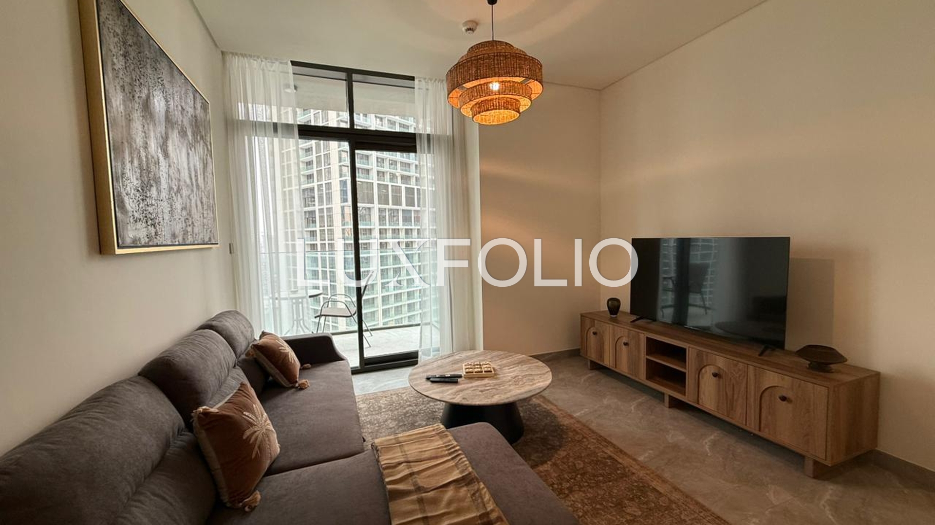2 bedroom Apartment for rent in Business Bay at 160,000 AED per year