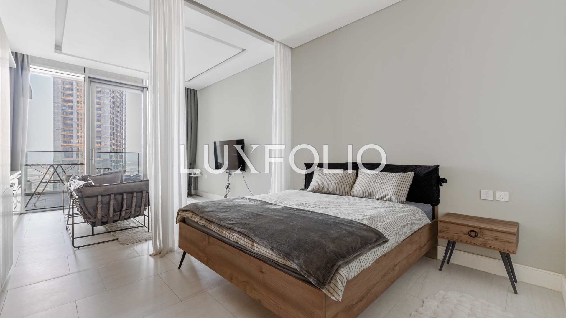 Studio Apartment for rent in Business Bay at 80,000 AED per year