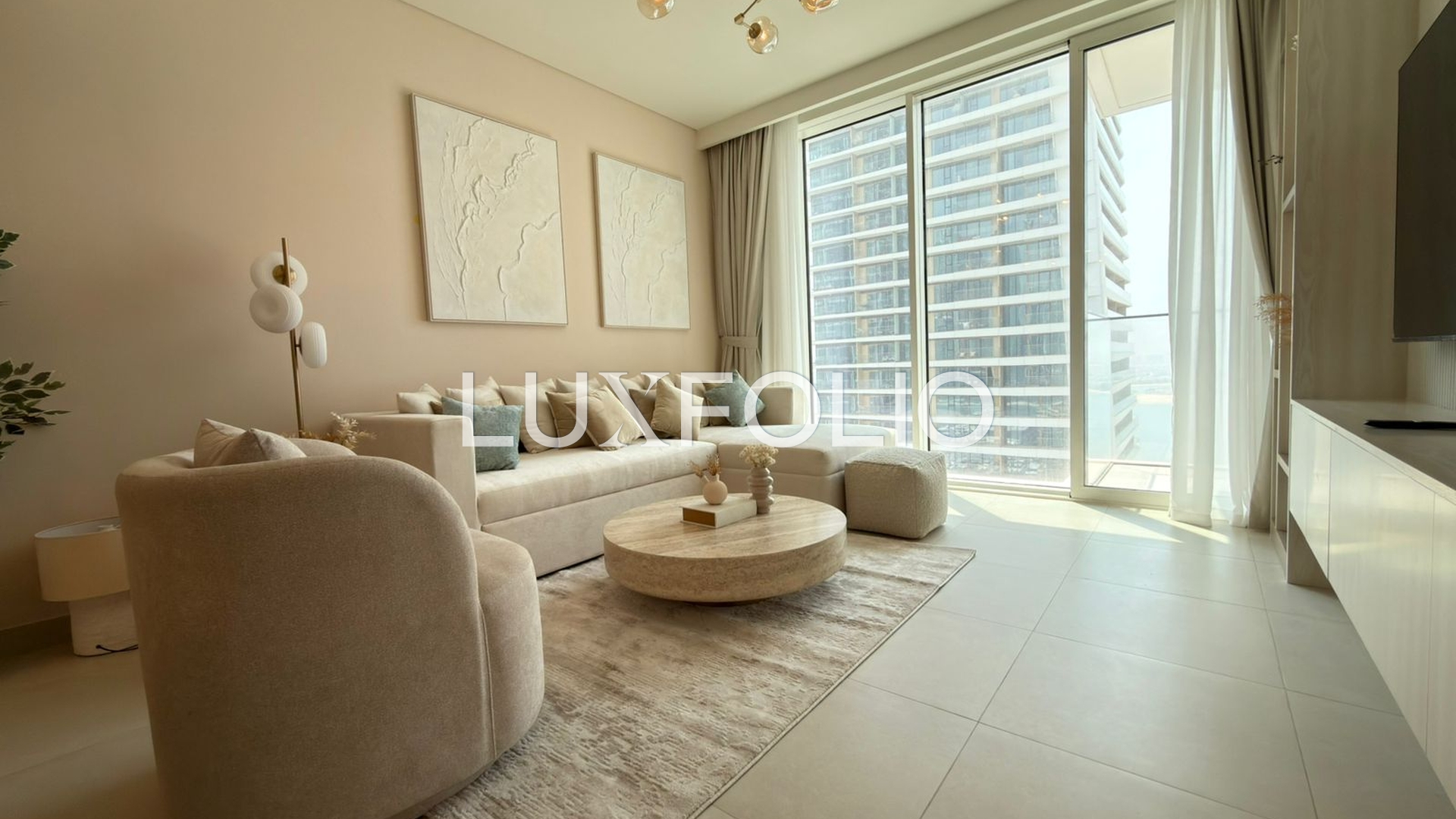 2 bedroom Apartment for rent in Dubai Harbour at 300,000 AED per year