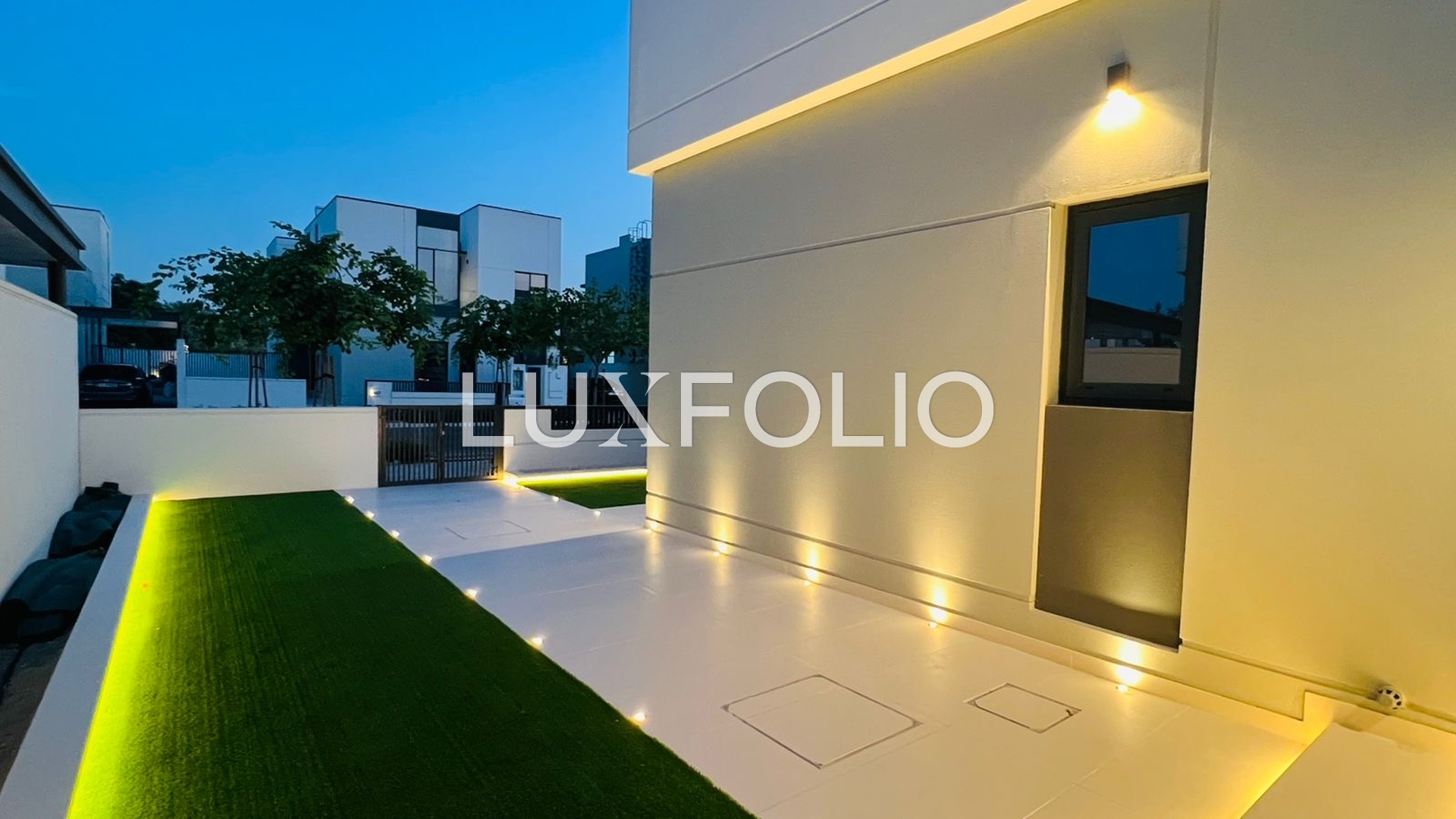 4 bedroom Apartment for rent in Al Furjan at 370,000 AED per year
