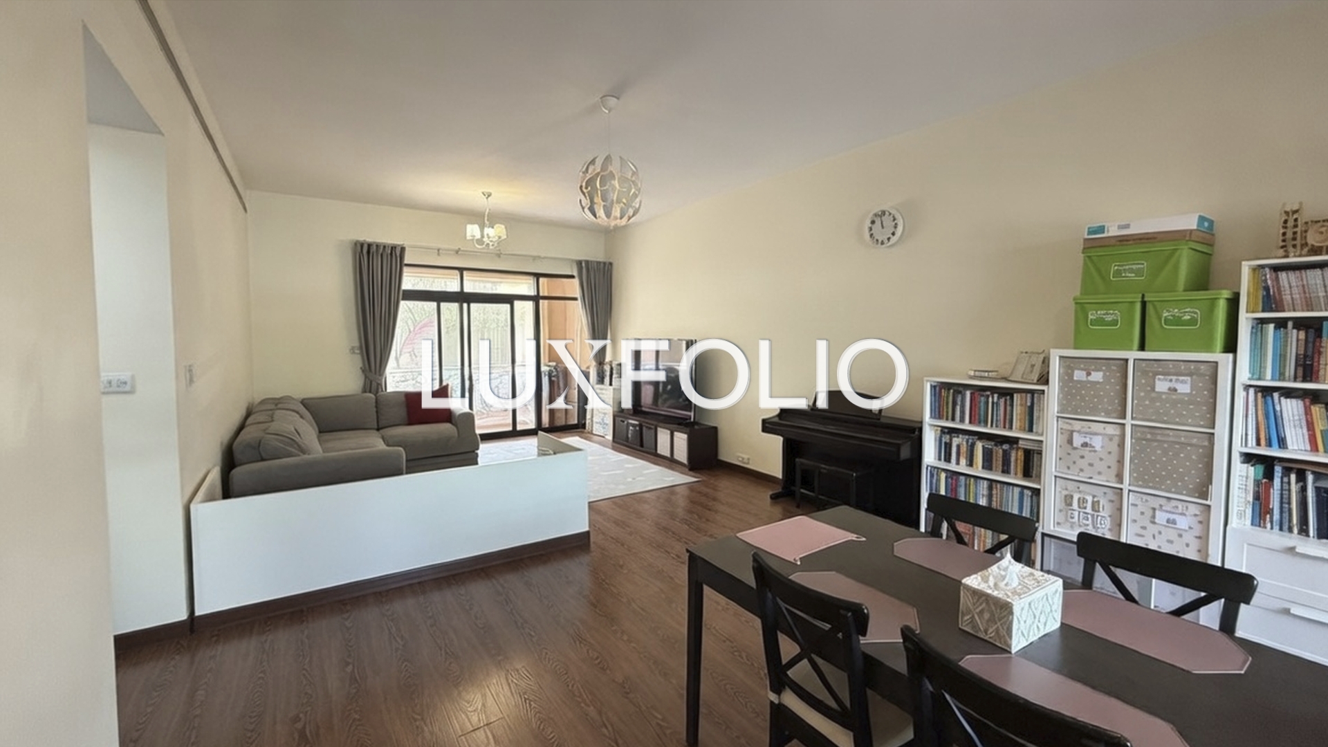 2 bedroom Apartment for rent in Greens at 160,000 AED per year