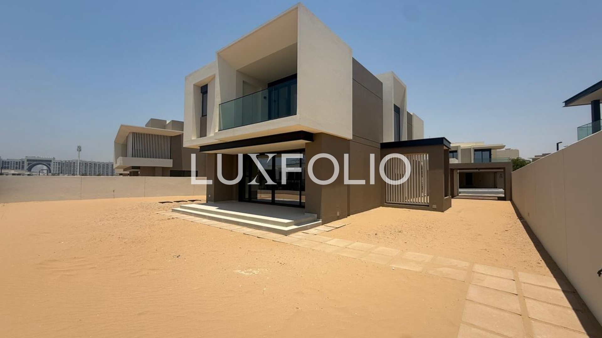 4 bedroom Apartment for rent in Jebel Ali at 410,000 AED per year