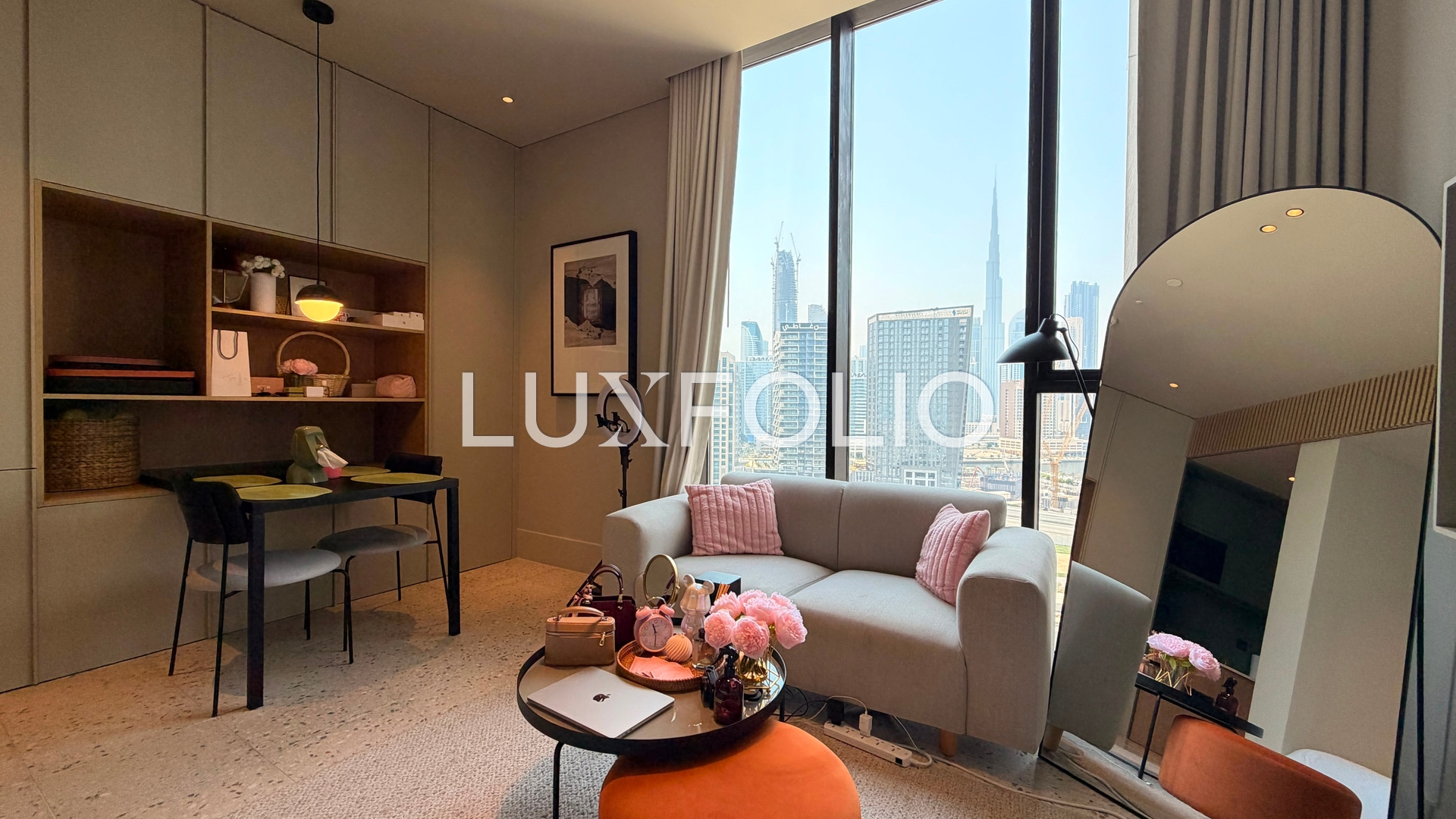 Studio Apartment for sale in Business Bay at 1,700,000 AED