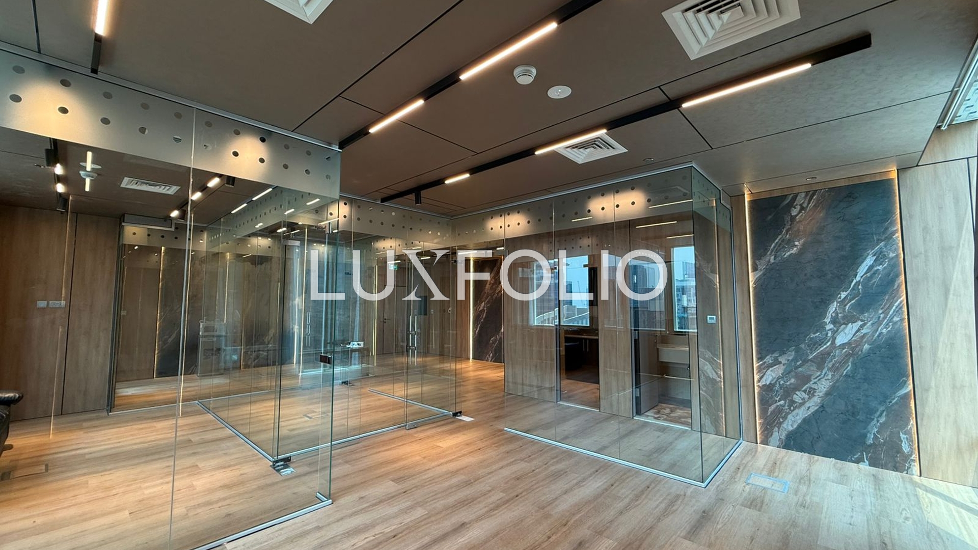 Apartment for rent in Location not specified at 320,000 AED per year